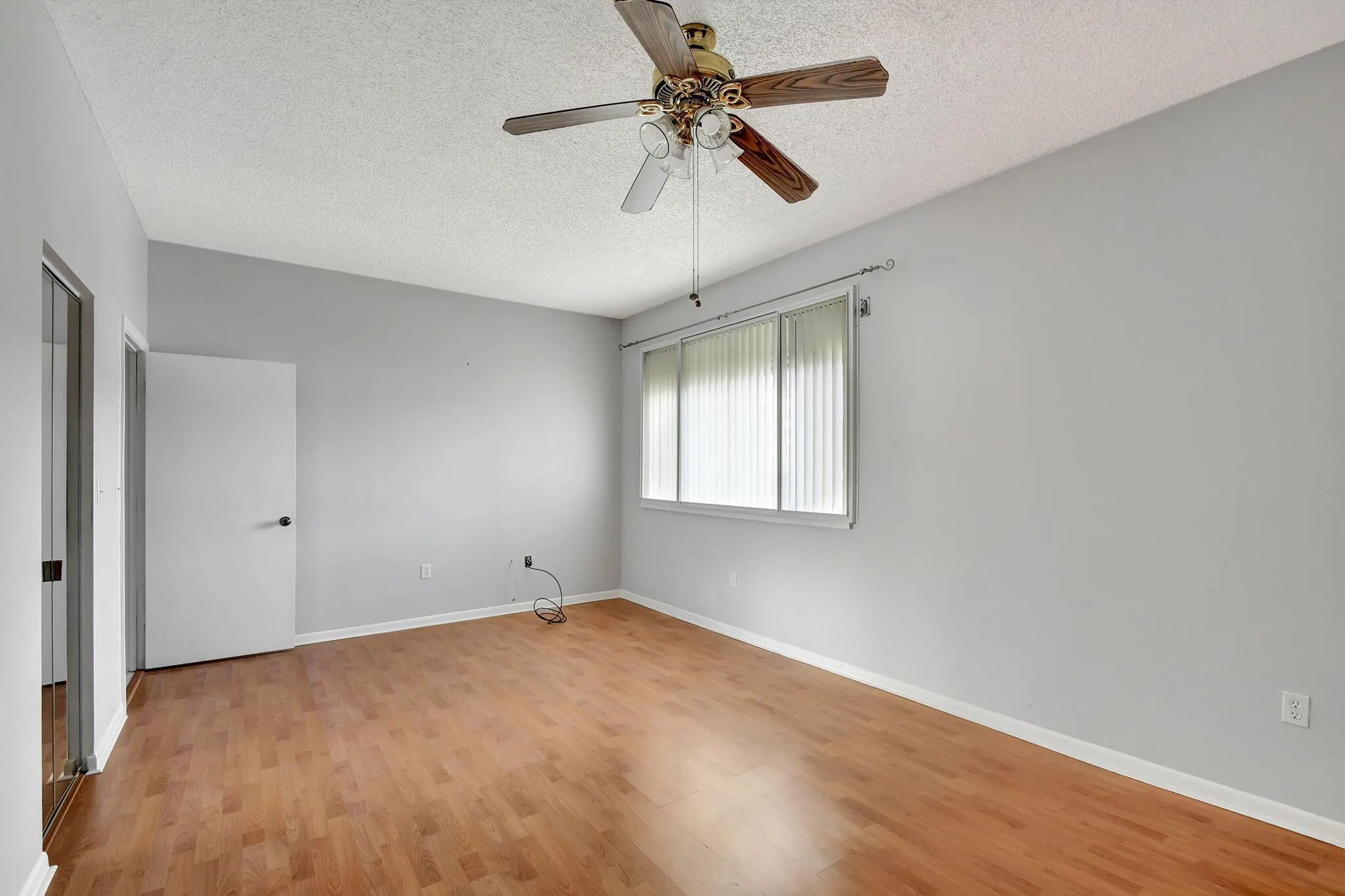 107 Half Moon Circle, #A3