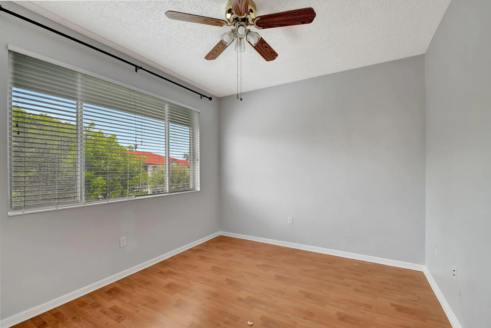 107 Half Moon Circle, #A3