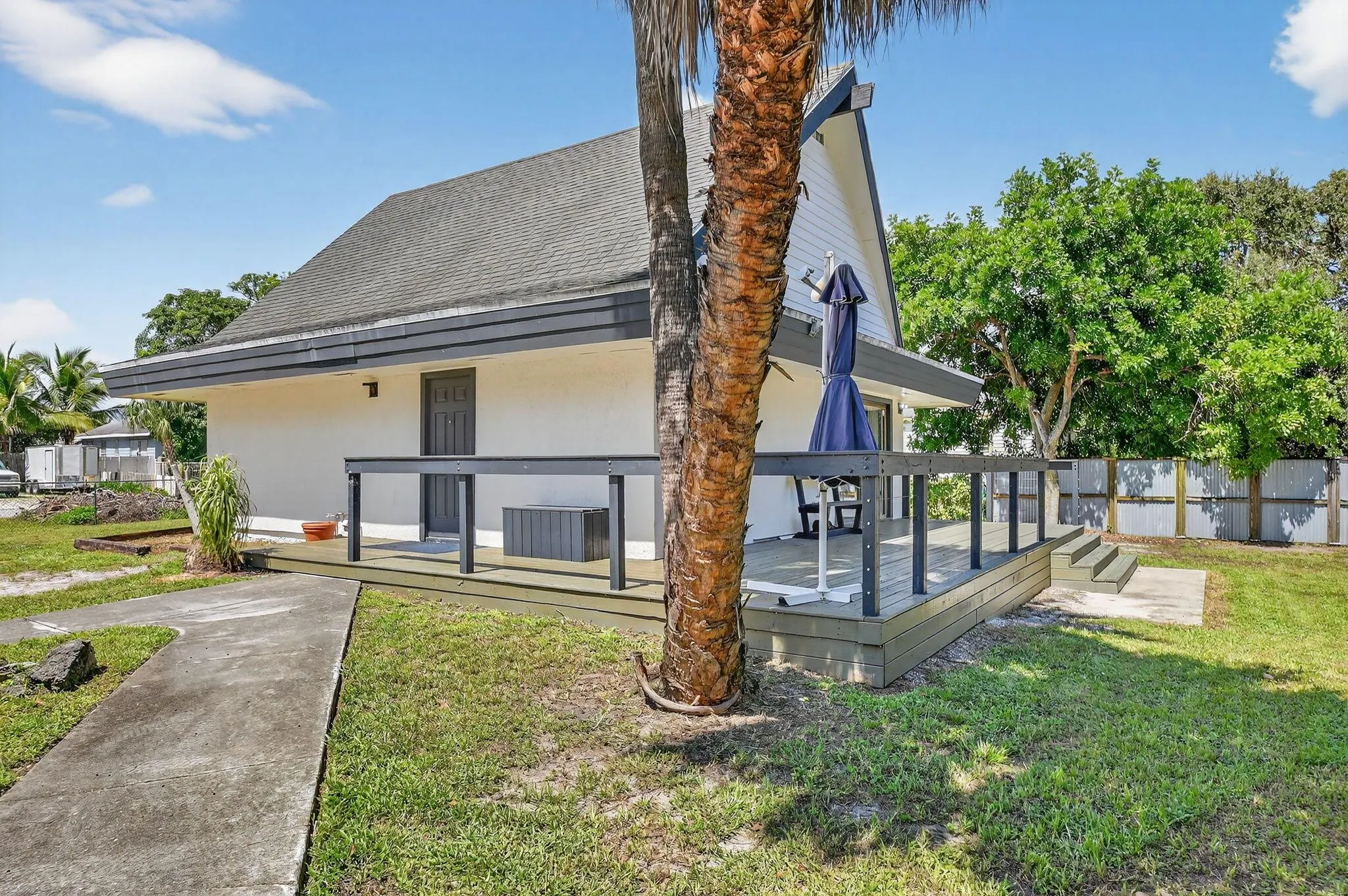 3532 Coconut Road
