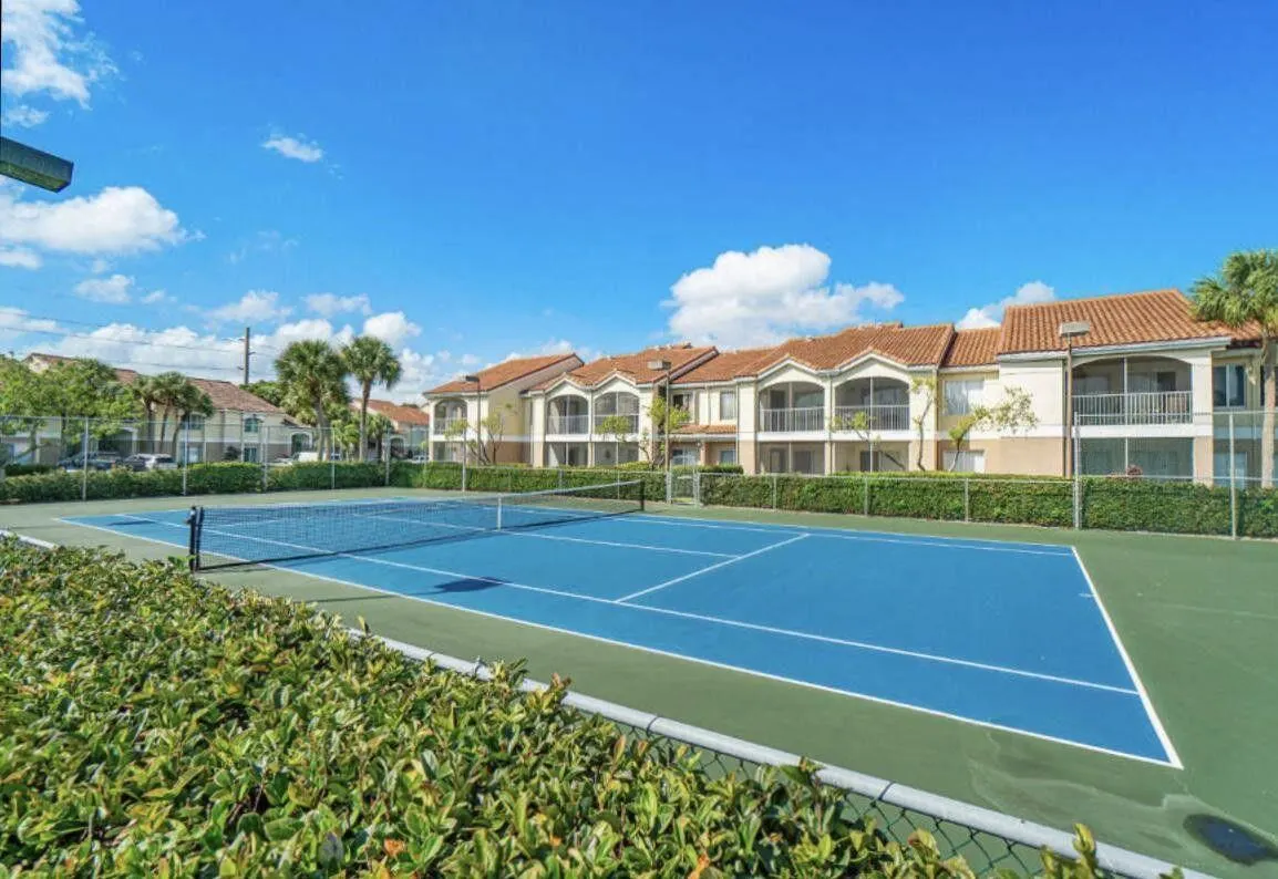 815 W Boynton Beach Boulevard, #3-103