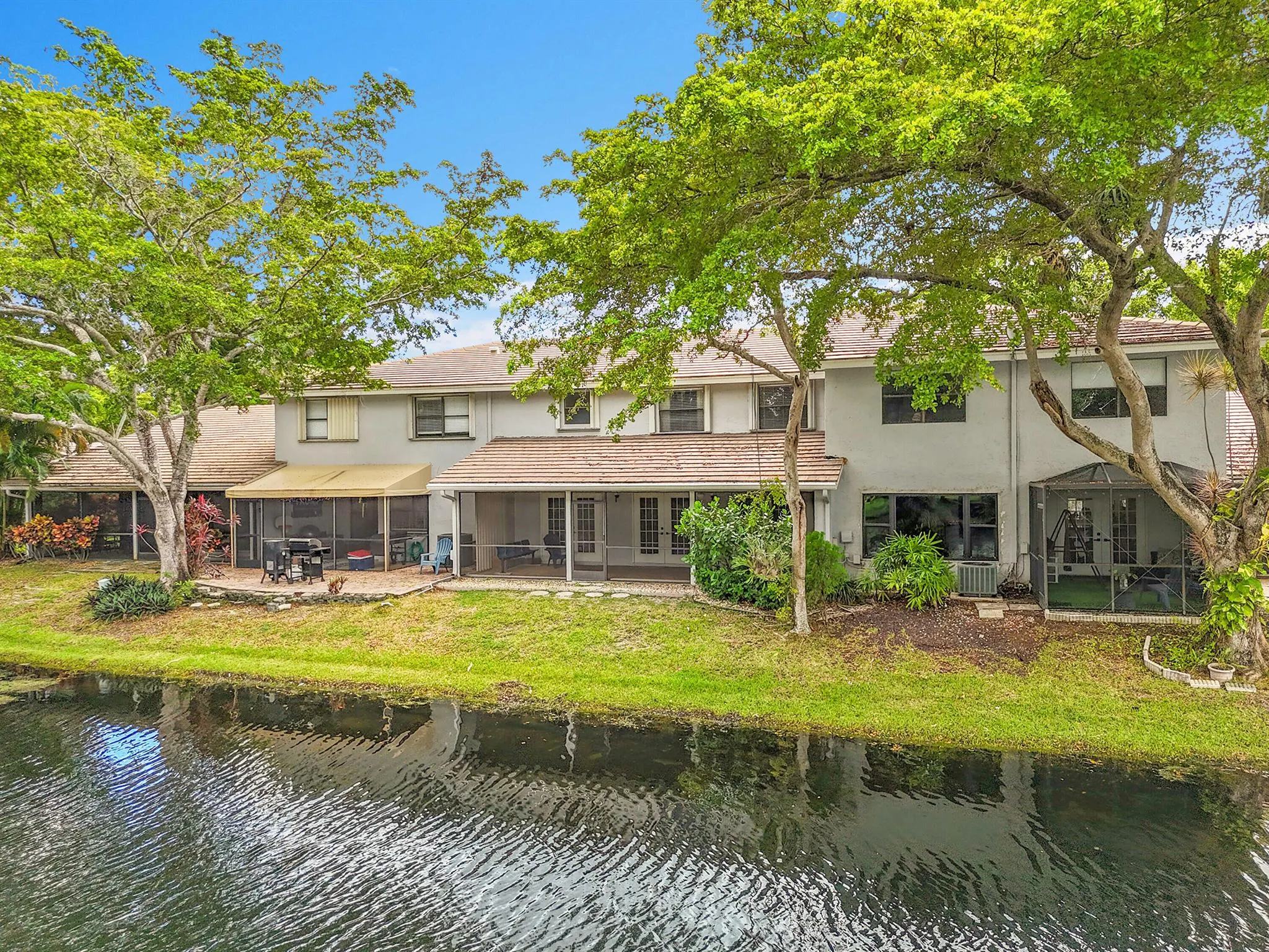 3335 Deer Creek Lake Shore Drive