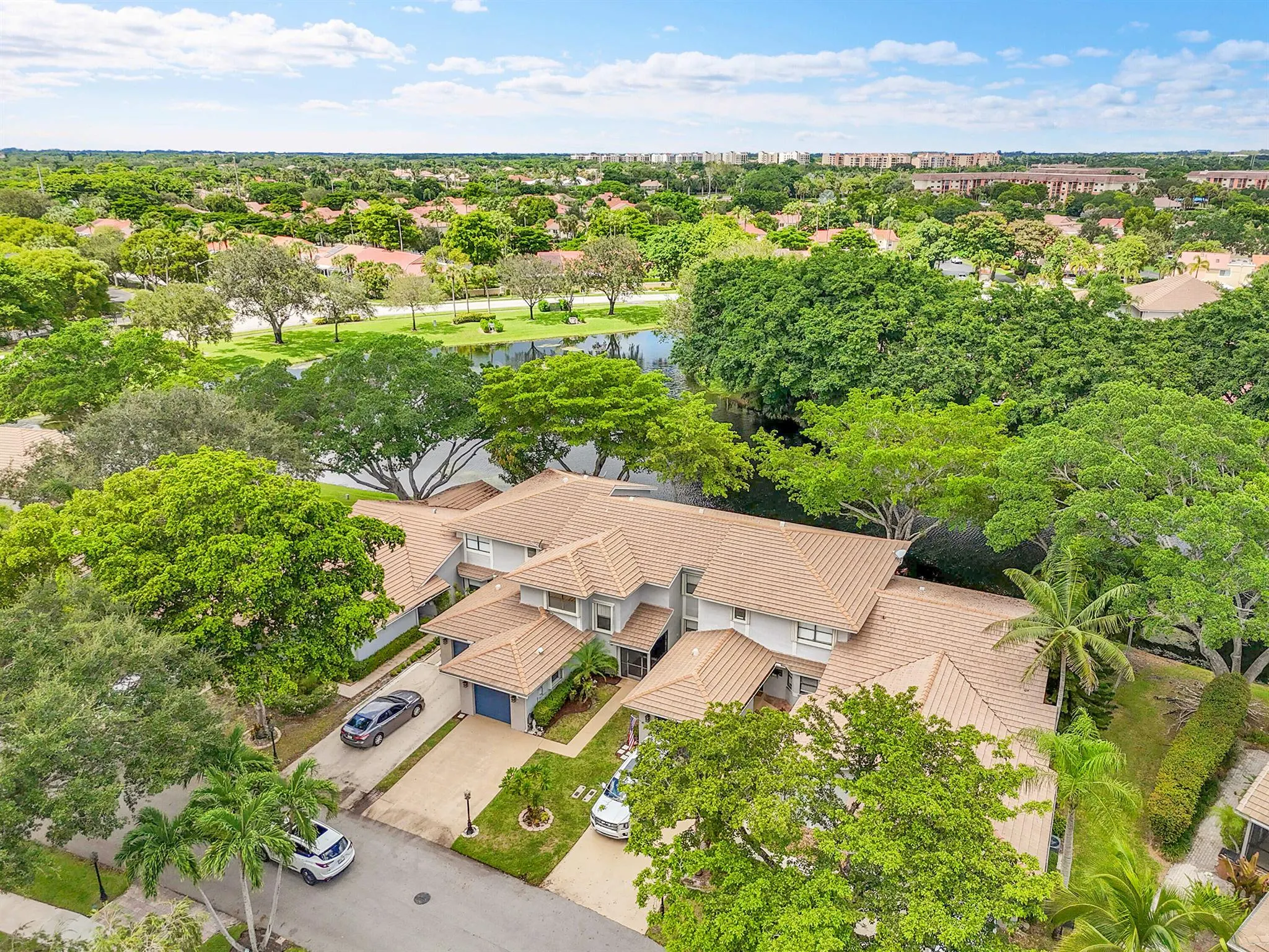 3335 Deer Creek Lake Shore Drive