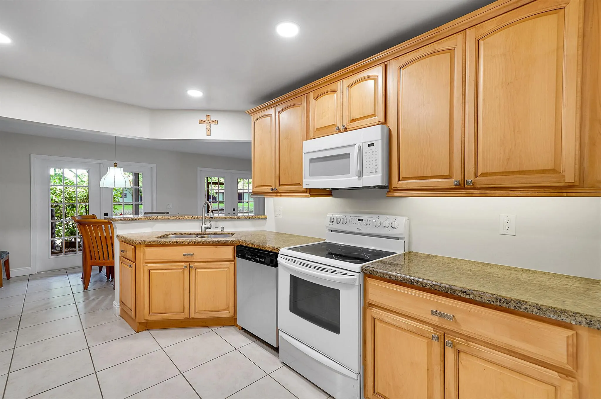 3335 Deer Creek Lake Shore Drive
