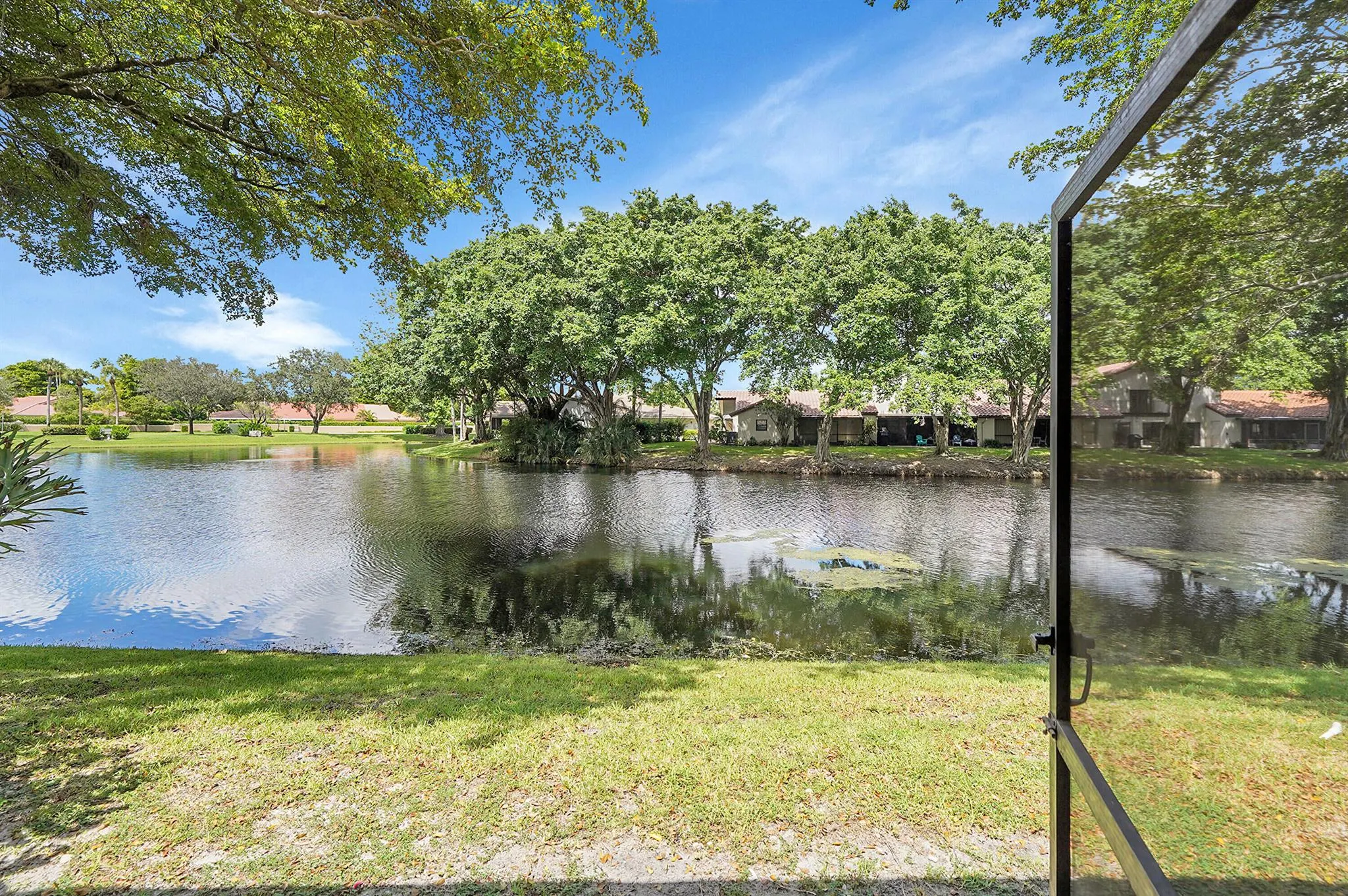 3335 Deer Creek Lake Shore Drive