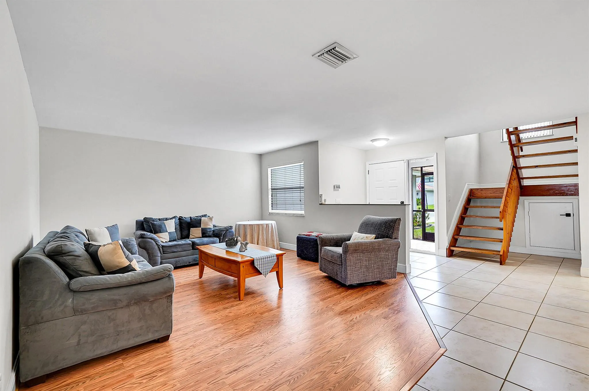 3335 Deer Creek Lake Shore Drive