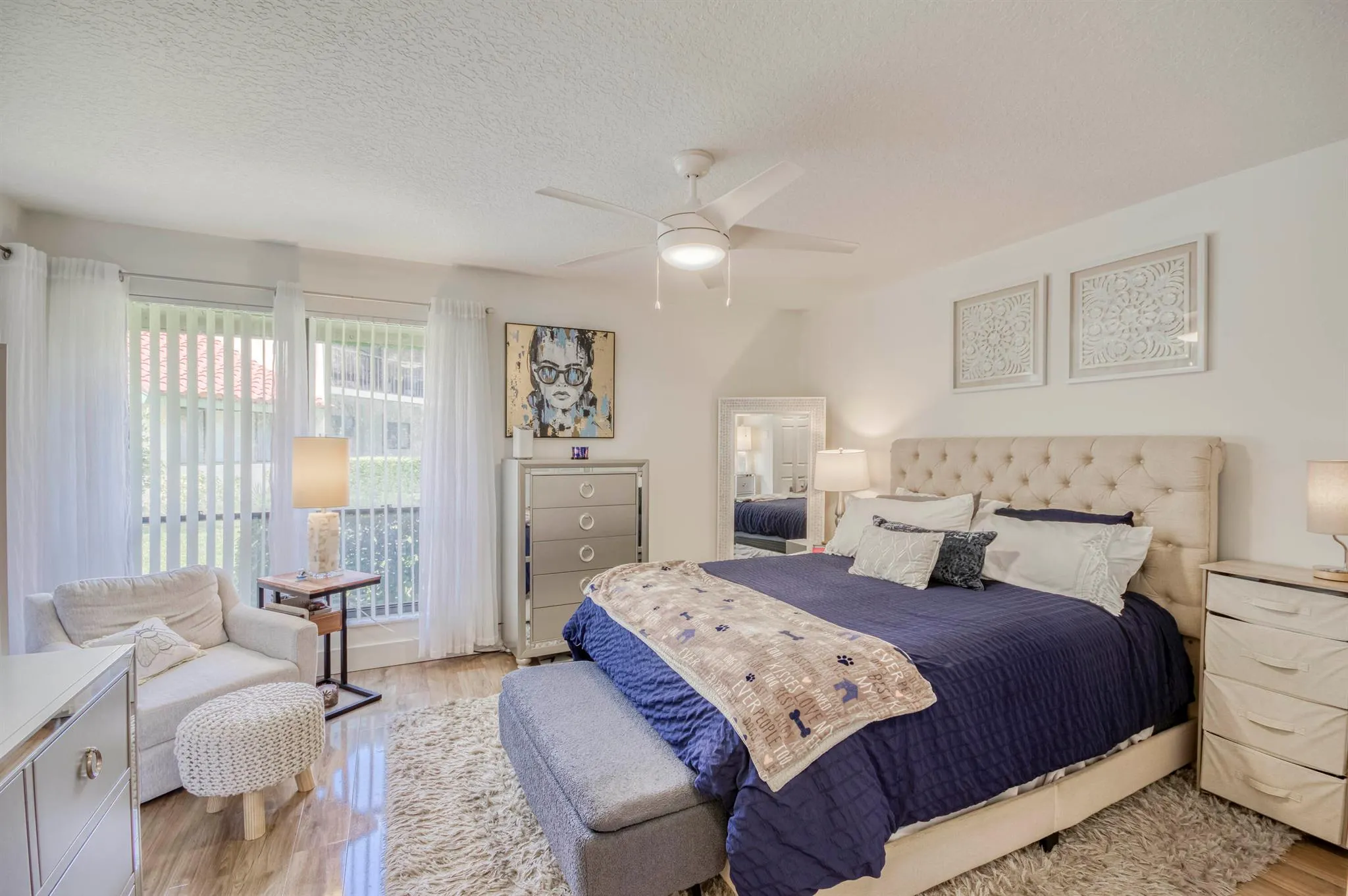 24 Lexington Lane W, #B