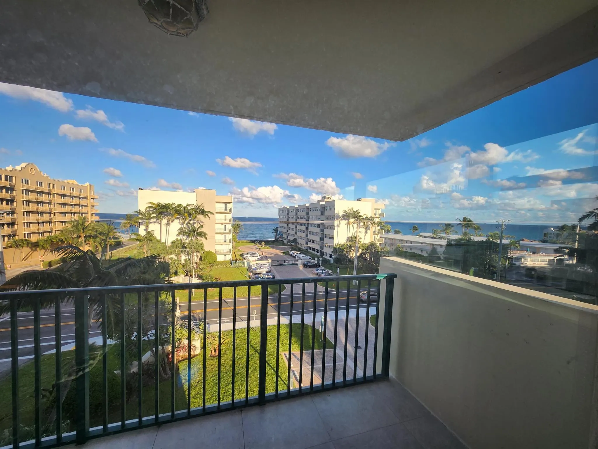 1238 Hillsboro Mile, #509