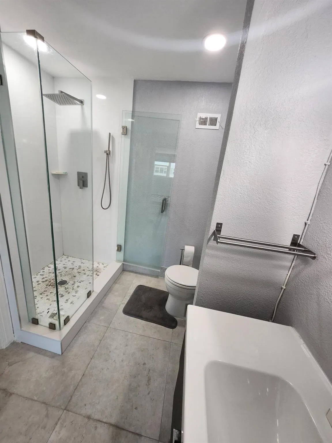 1238 Hillsboro Mile, #509