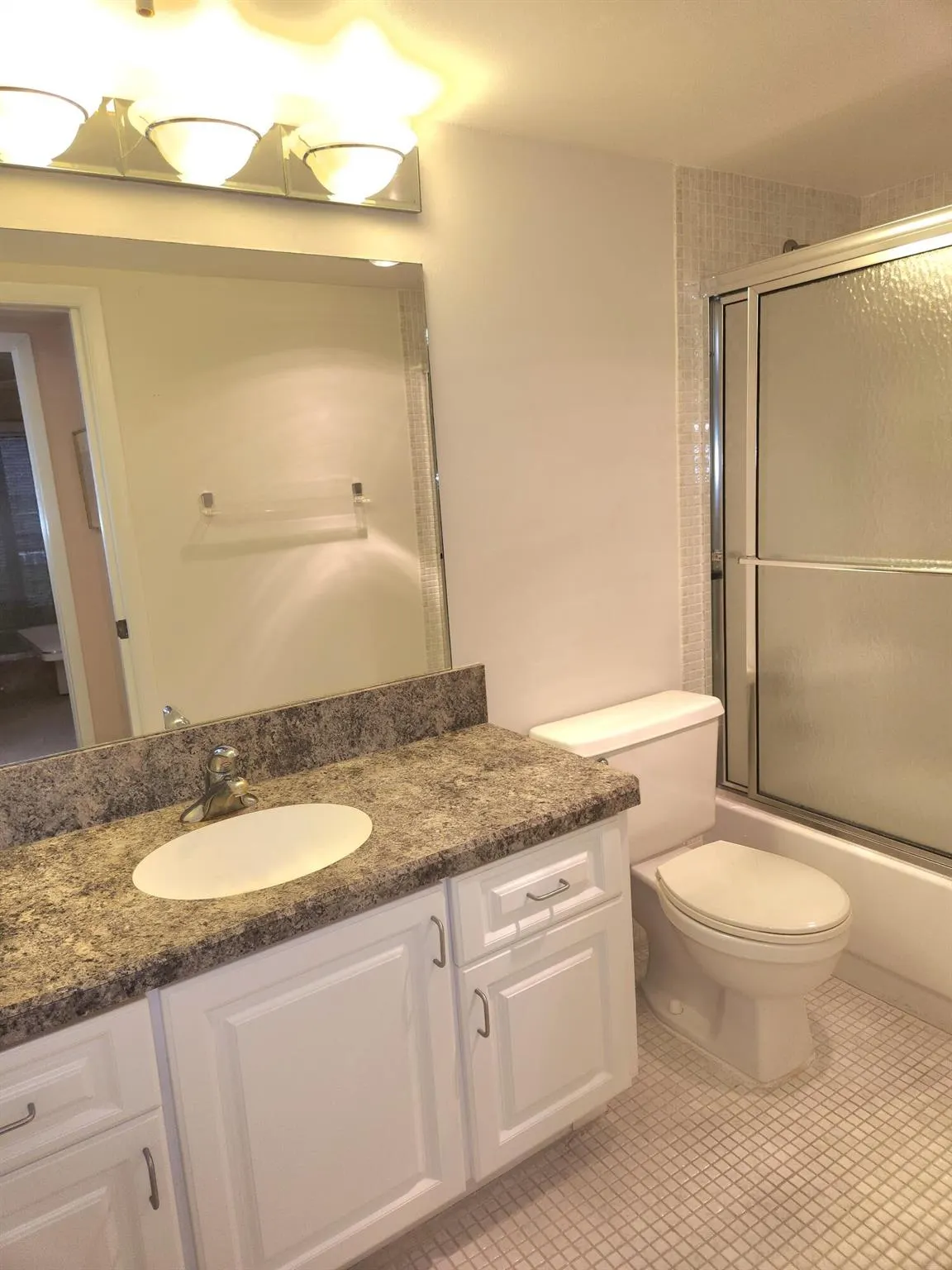 4053 Wolverton, #C