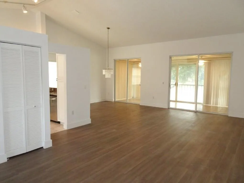 9637 Shadybrook Drive, #201