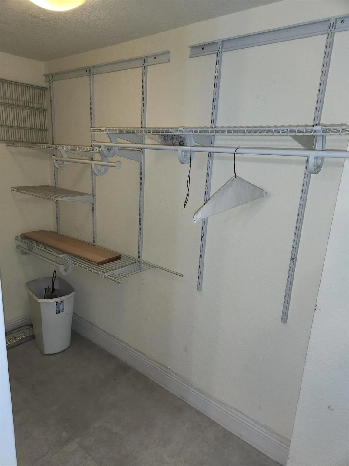 1238 Hillsboro Mile, #509