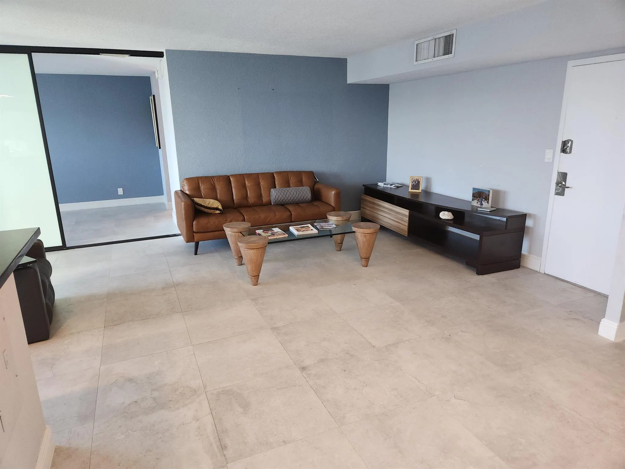 1238 Hillsboro Mile, #509