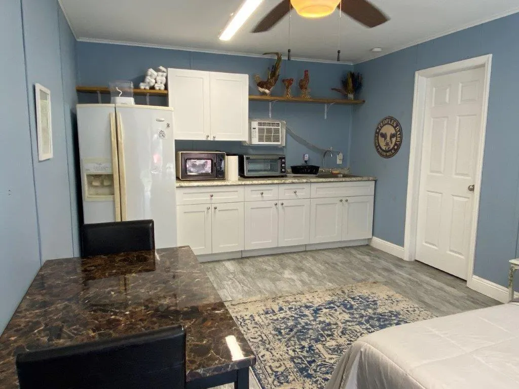 2141 B Road, #Studio Apt 2