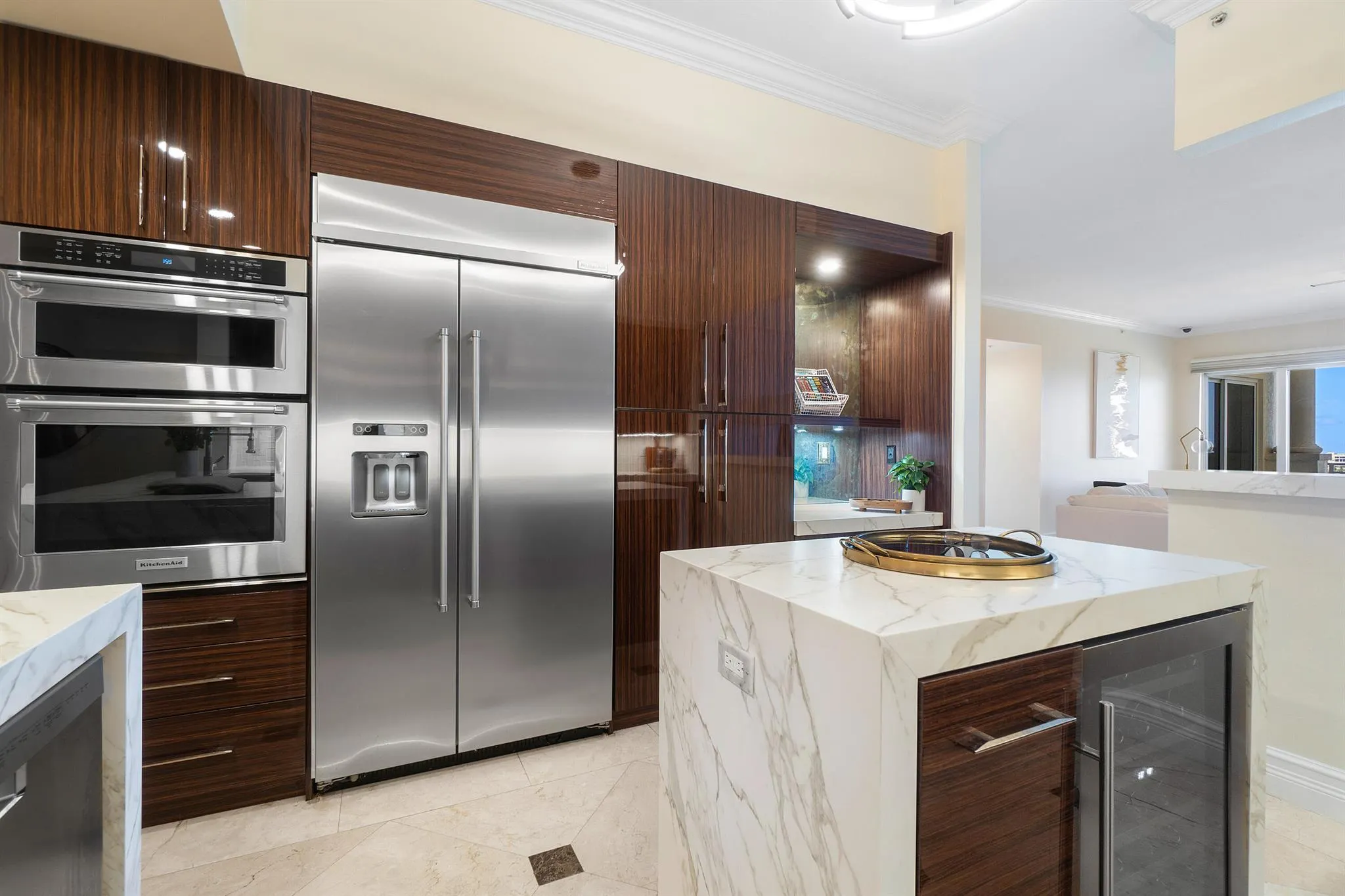 201 S Narcissus Avenue, #605