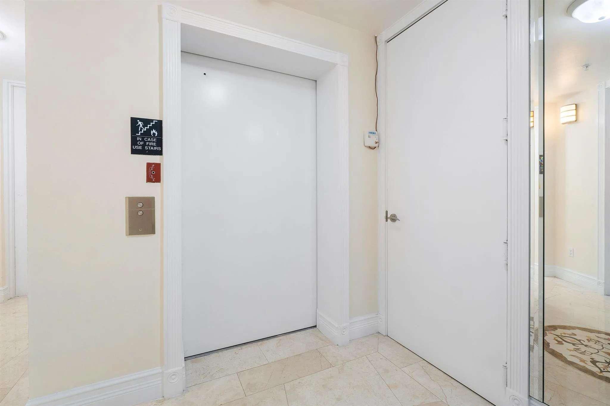 201 S Narcissus Avenue, #605