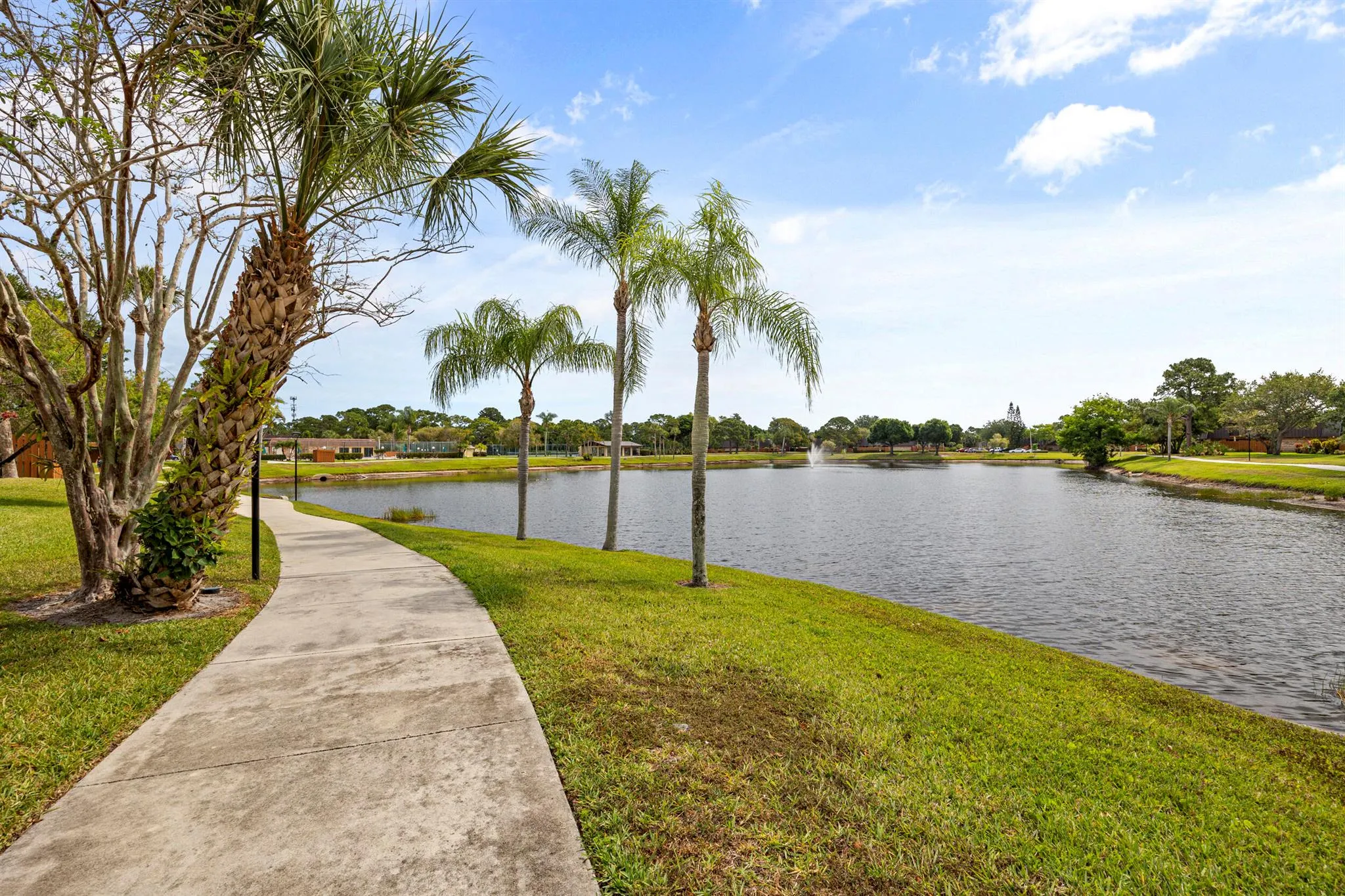 5814 SE Windsong Lane, #213