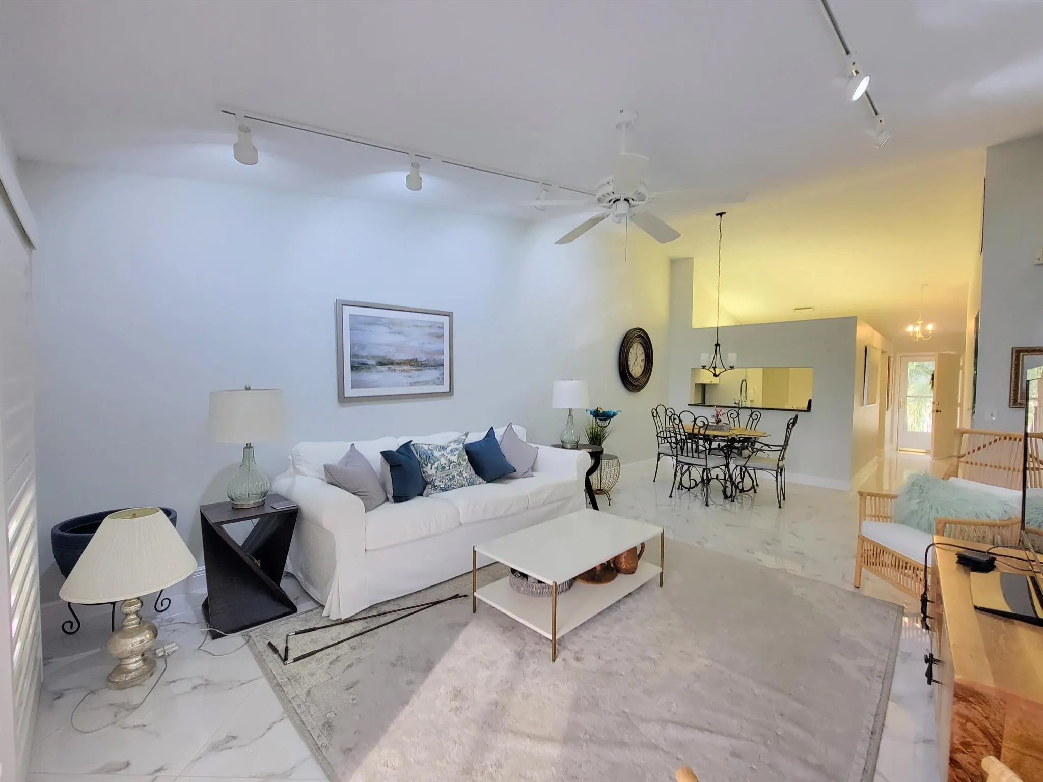 1072 Keystone Drive, #E
