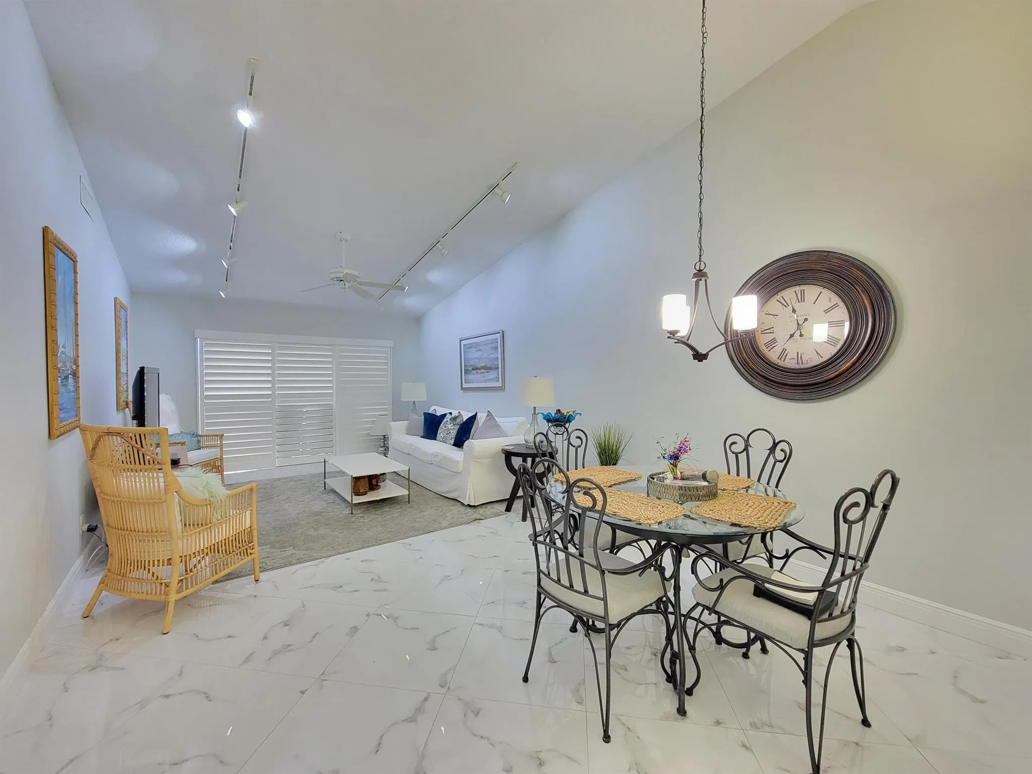 1072 Keystone Drive, #E