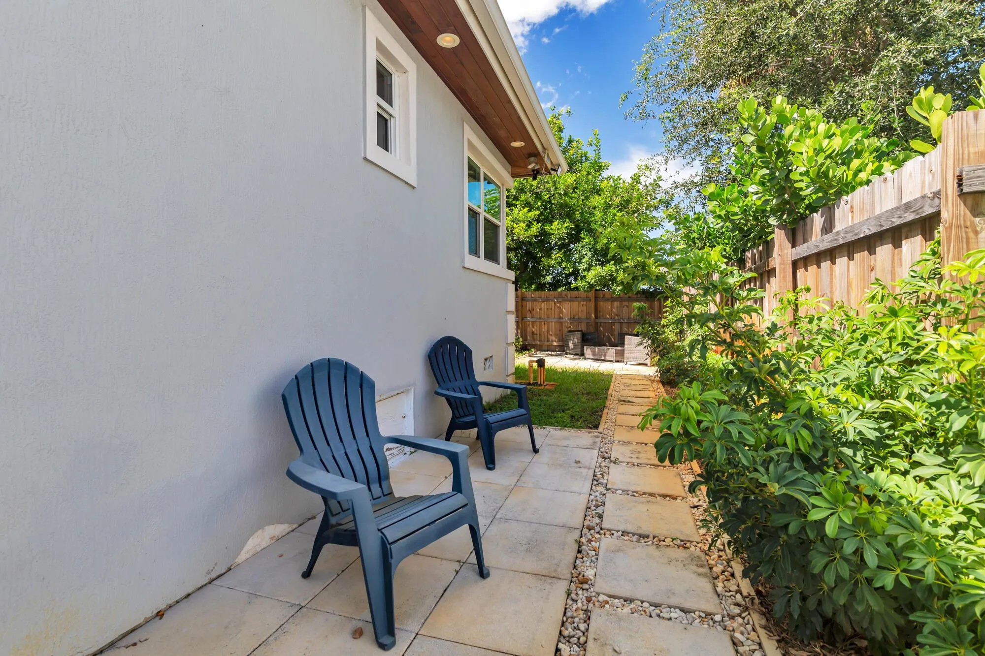 3614 Poinsettia Avenue