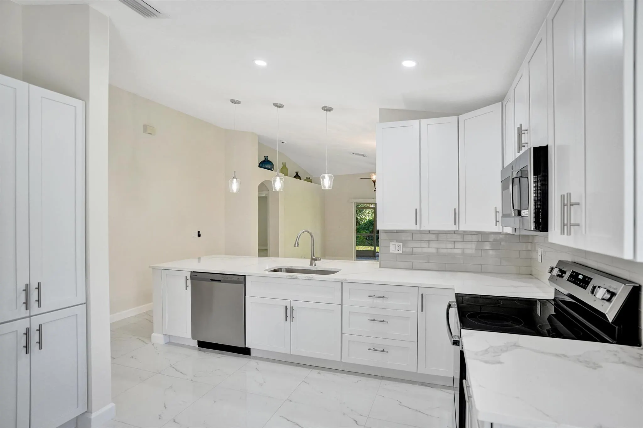 5033 S La Sedona Circle
