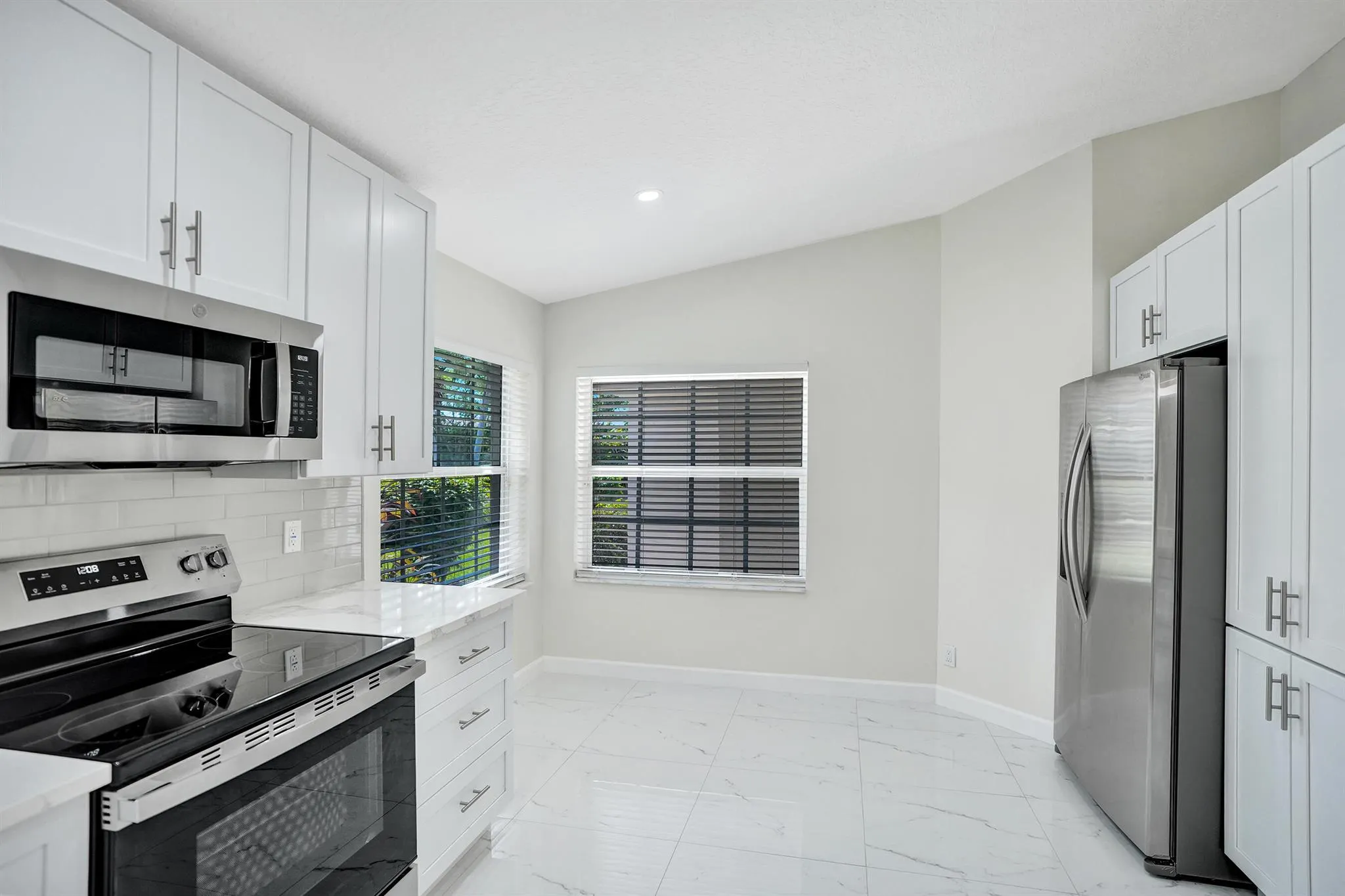5033 S La Sedona Circle