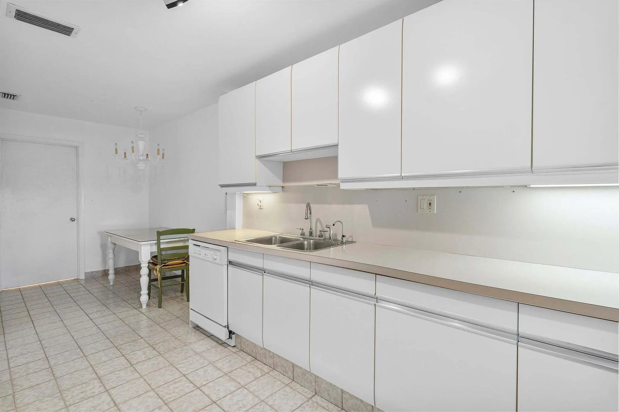 6711 N Ocean Boulevard, #13