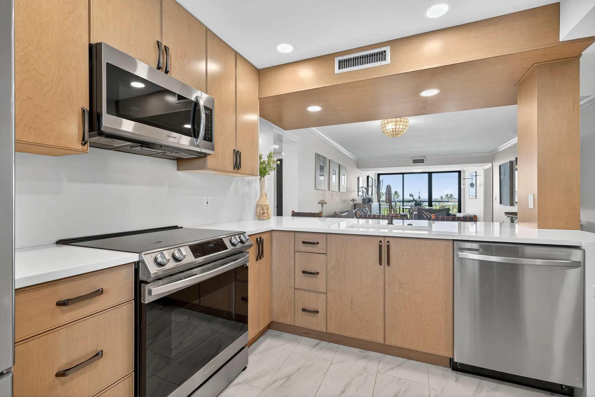 501 S Seas Drive, #406
