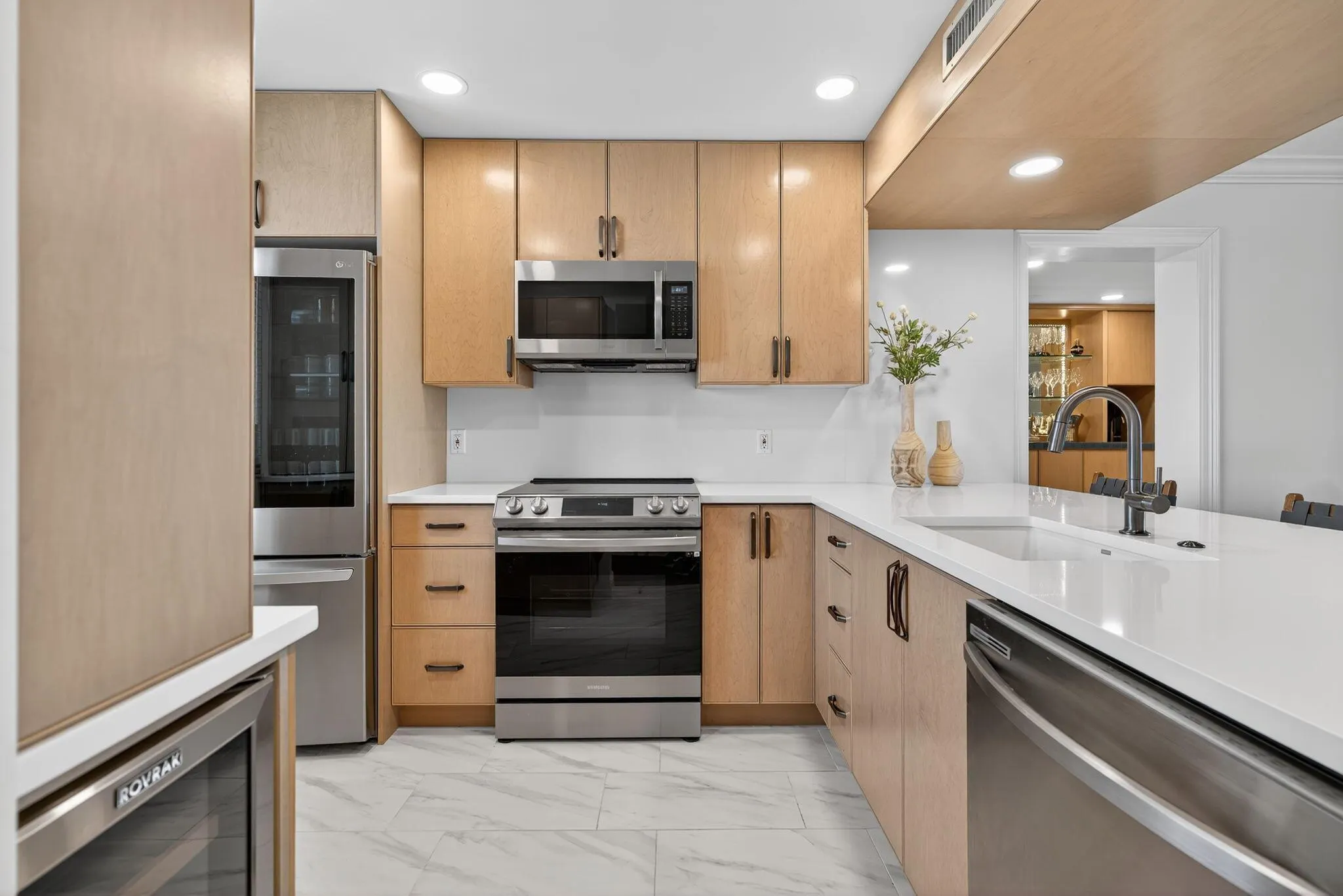 501 S Seas Drive, #406