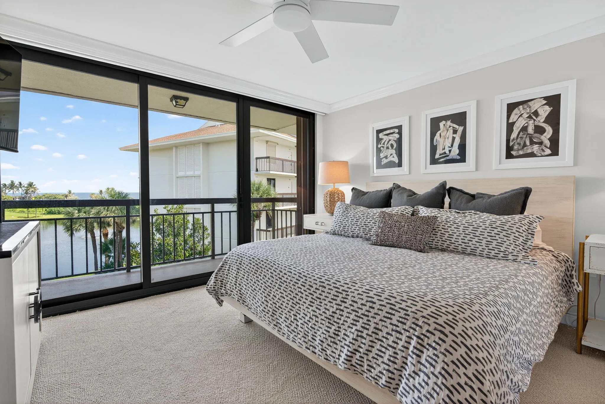 501 S Seas Drive, #406