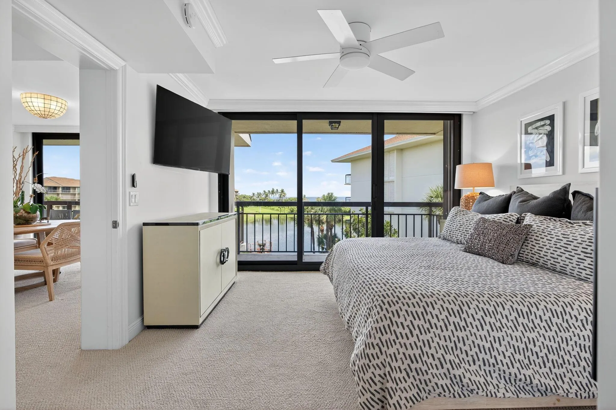 501 S Seas Drive, #406