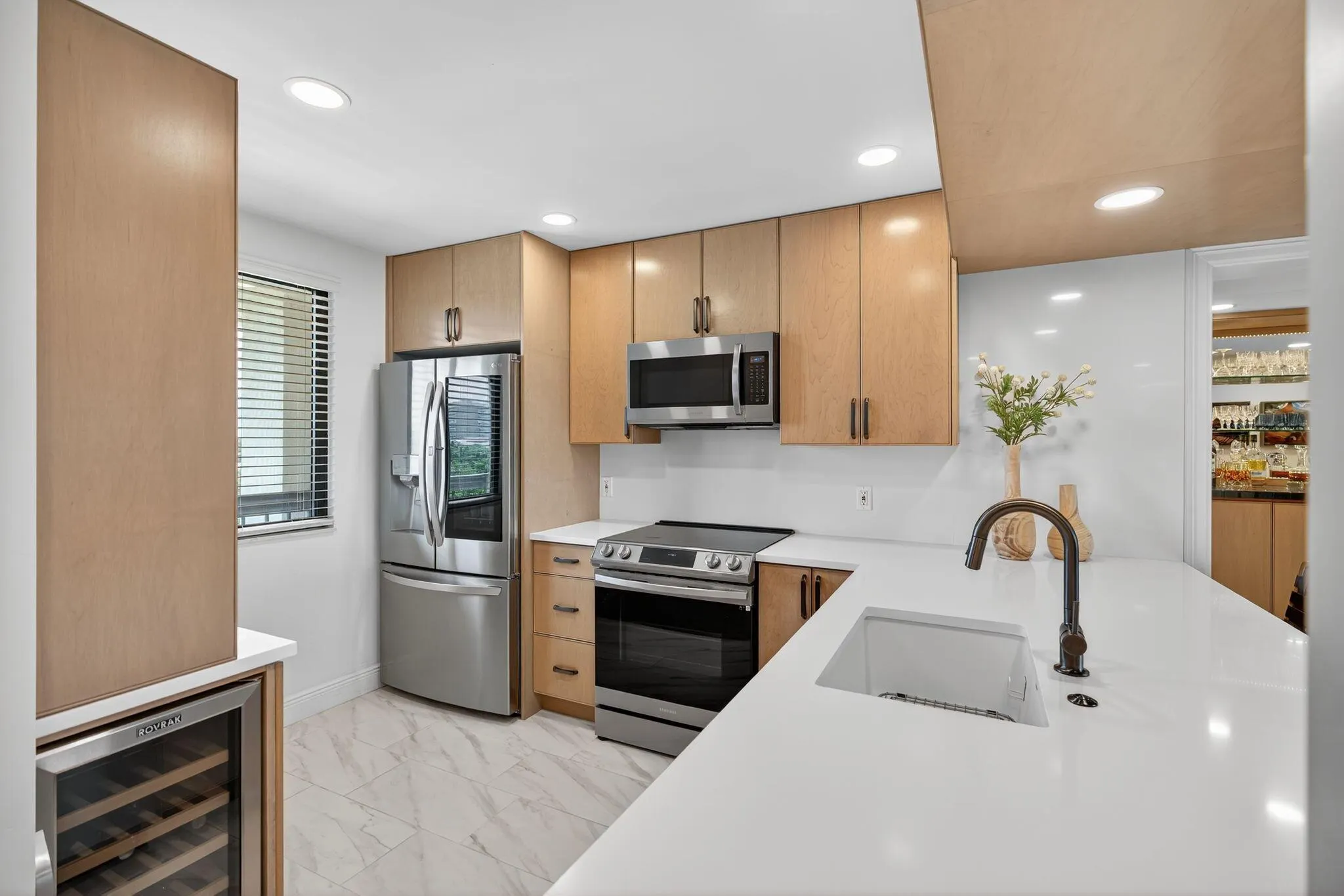 501 S Seas Drive, #406