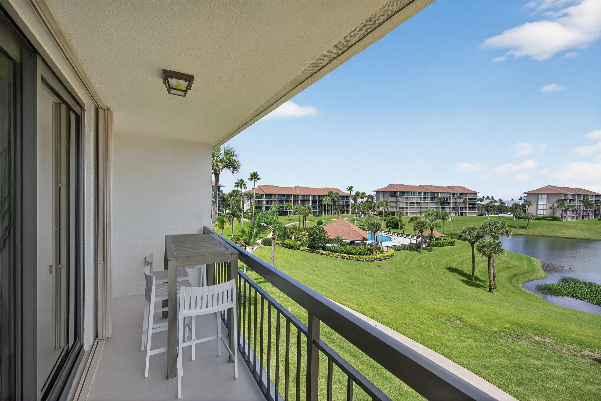 501 S Seas Drive, #406