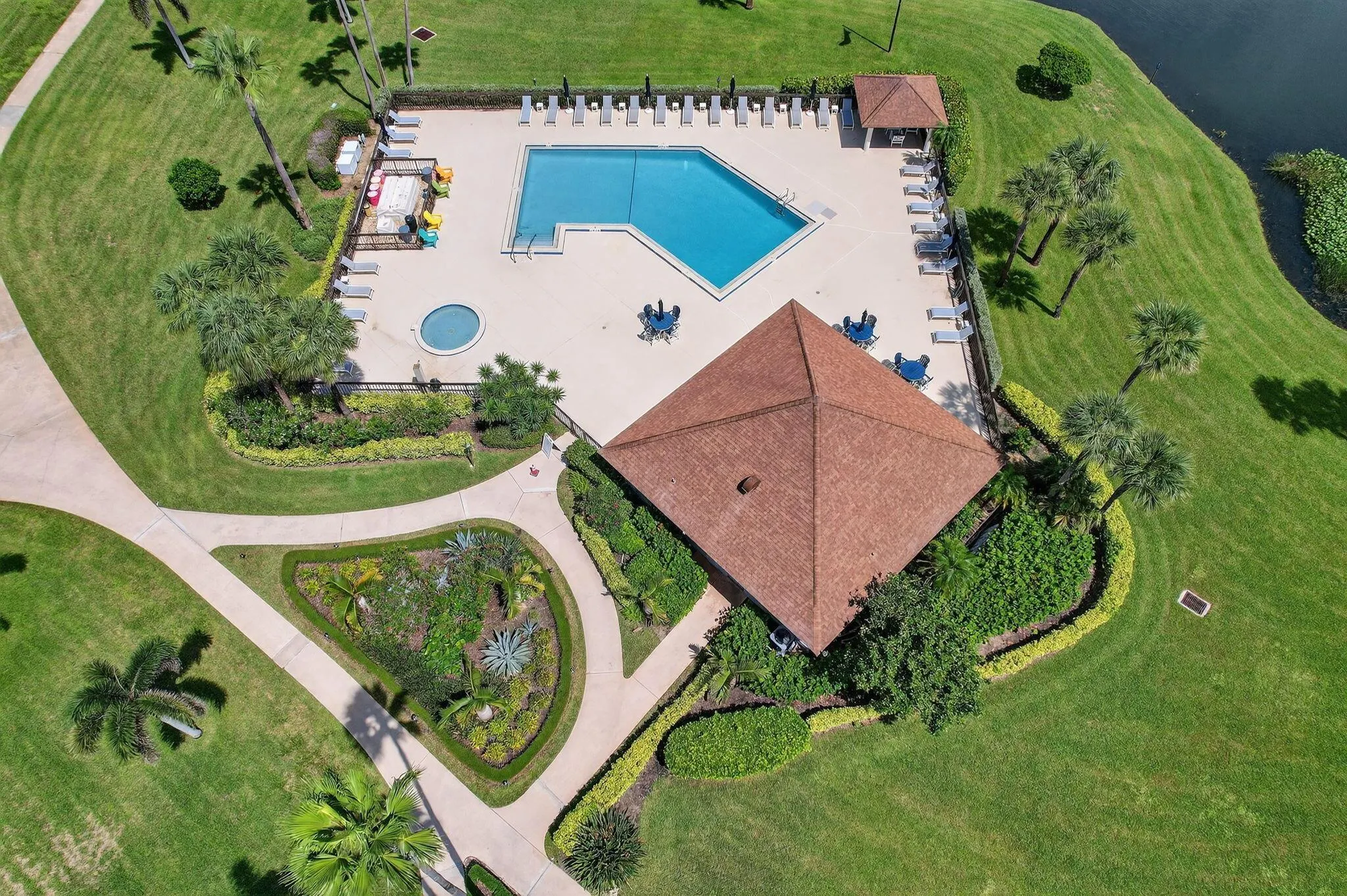 501 S Seas Drive, #406