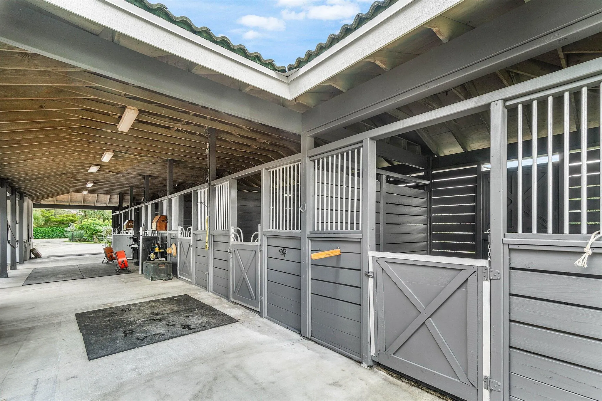 14539 Belmont Trace, #(2 Stalls And Studio)