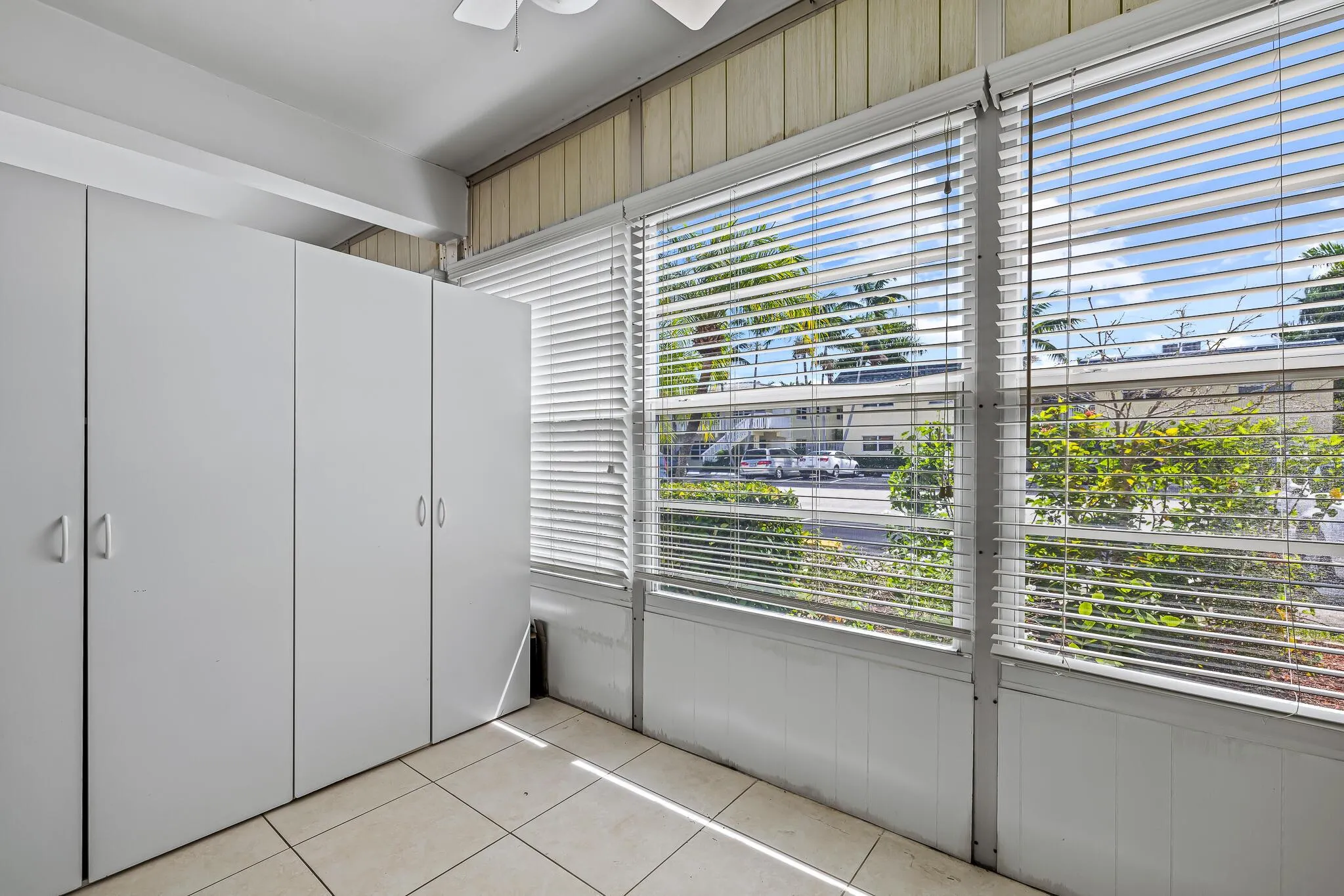 2121 NE 42nd Court, #102c