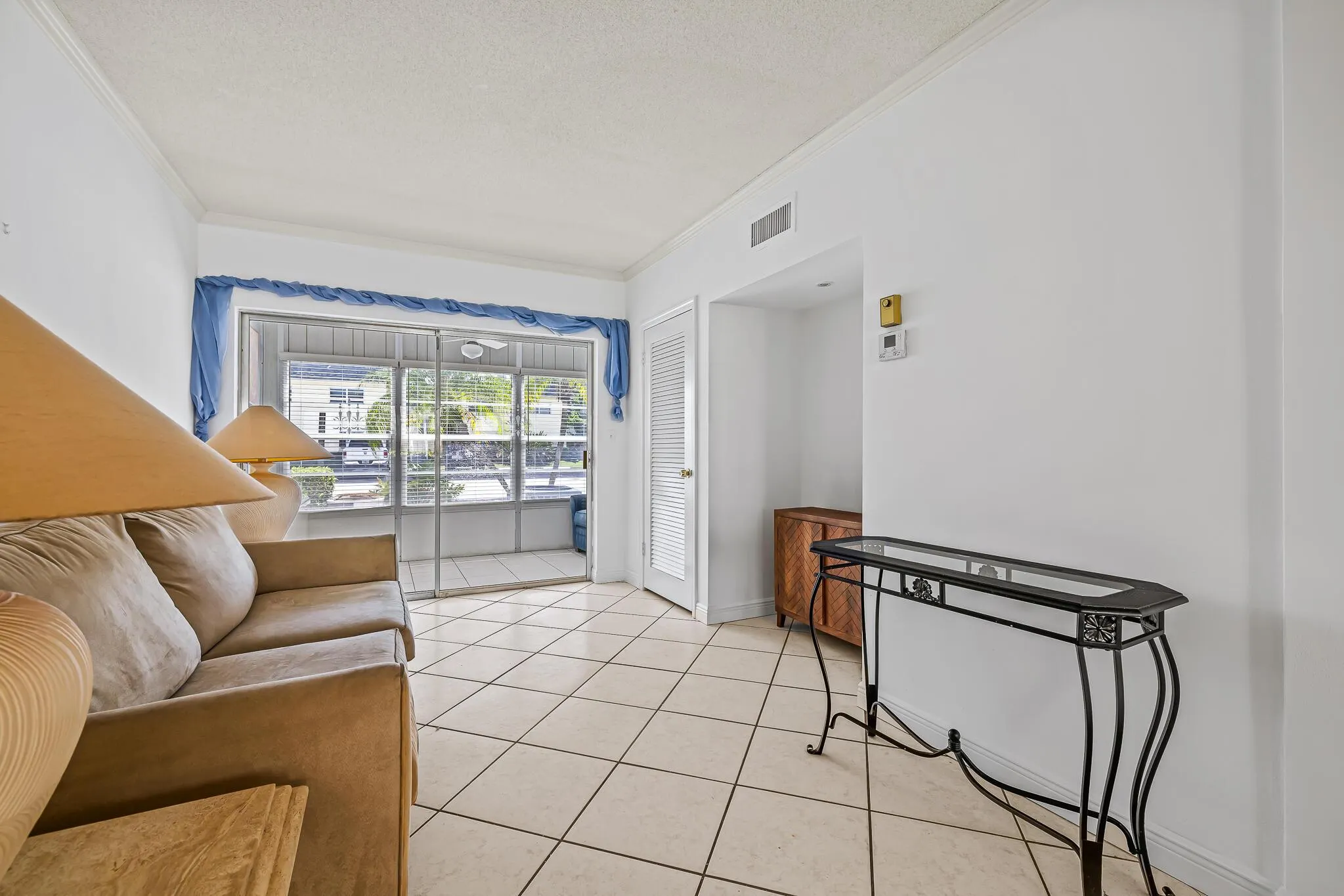 2121 NE 42nd Court, #102c