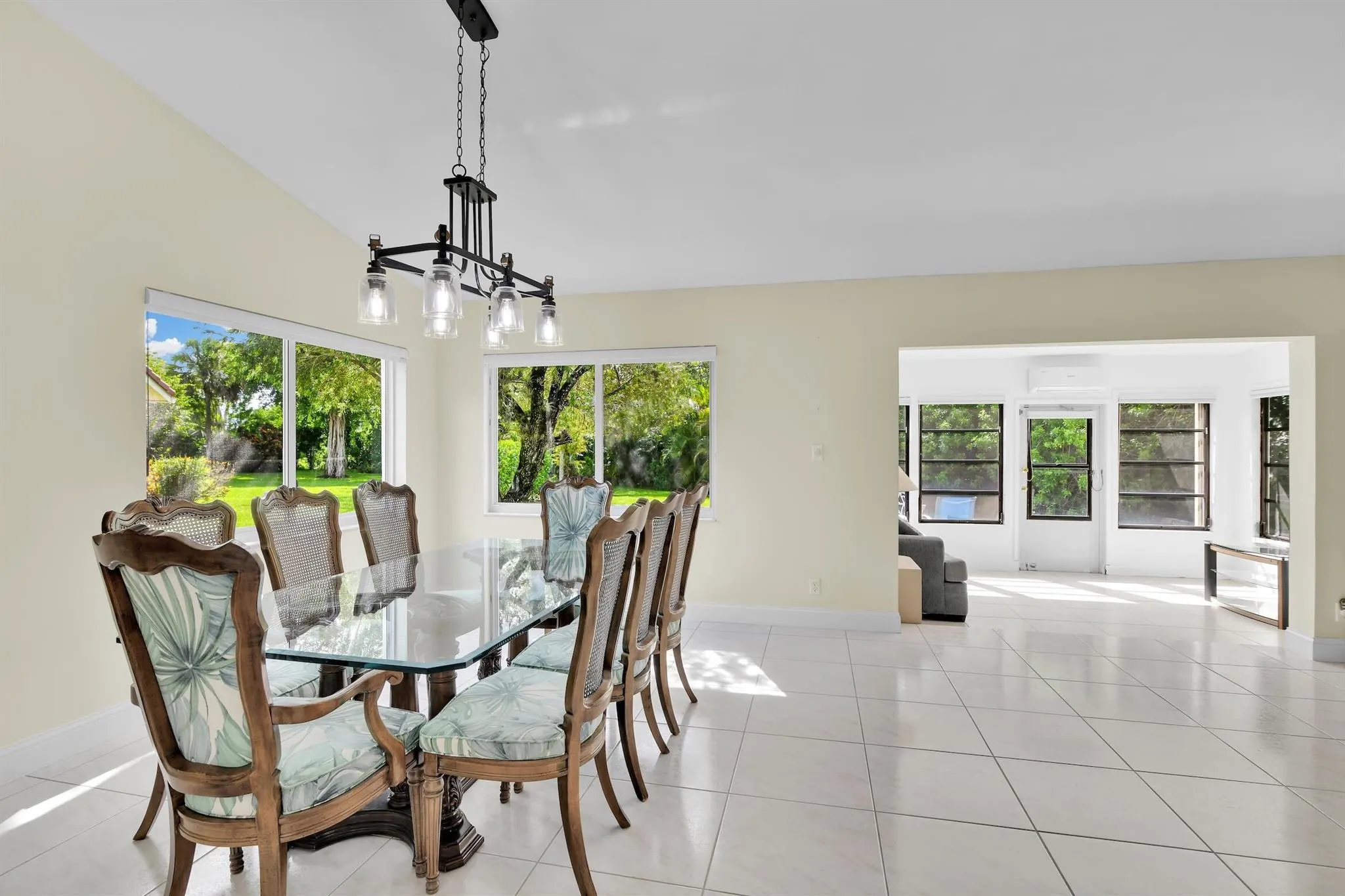 7962 Cloverfield Circle