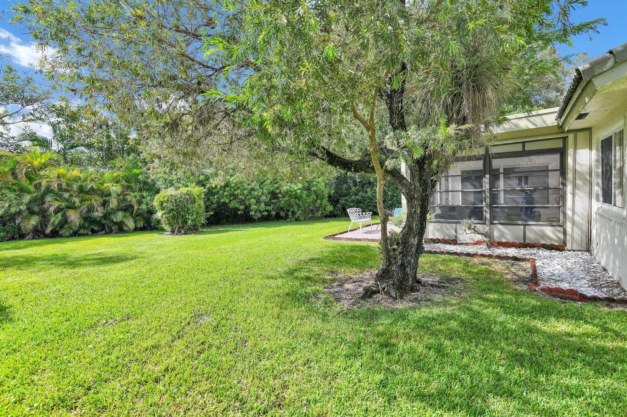 7962 Cloverfield Circle