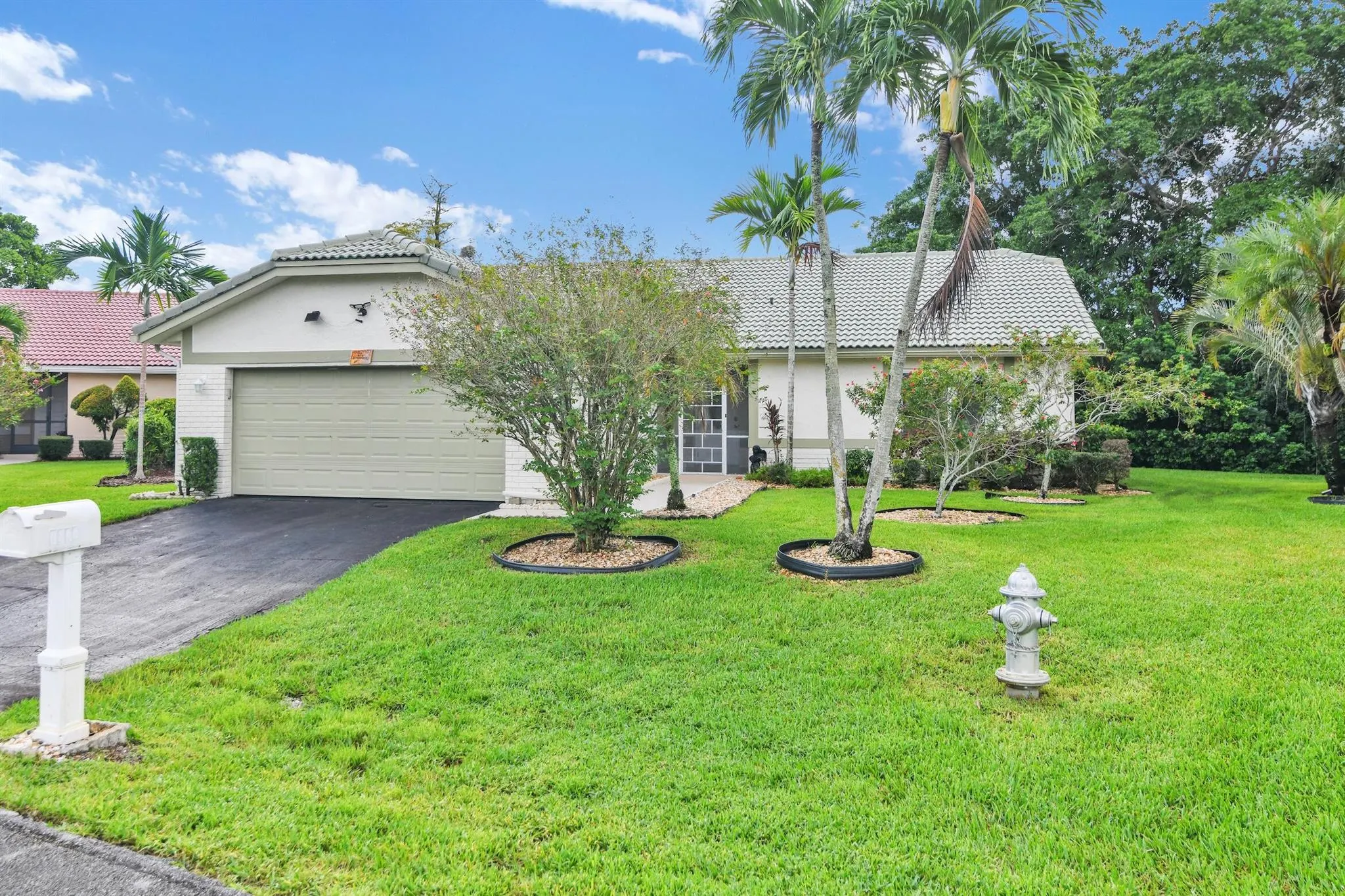 7962 Cloverfield Circle
