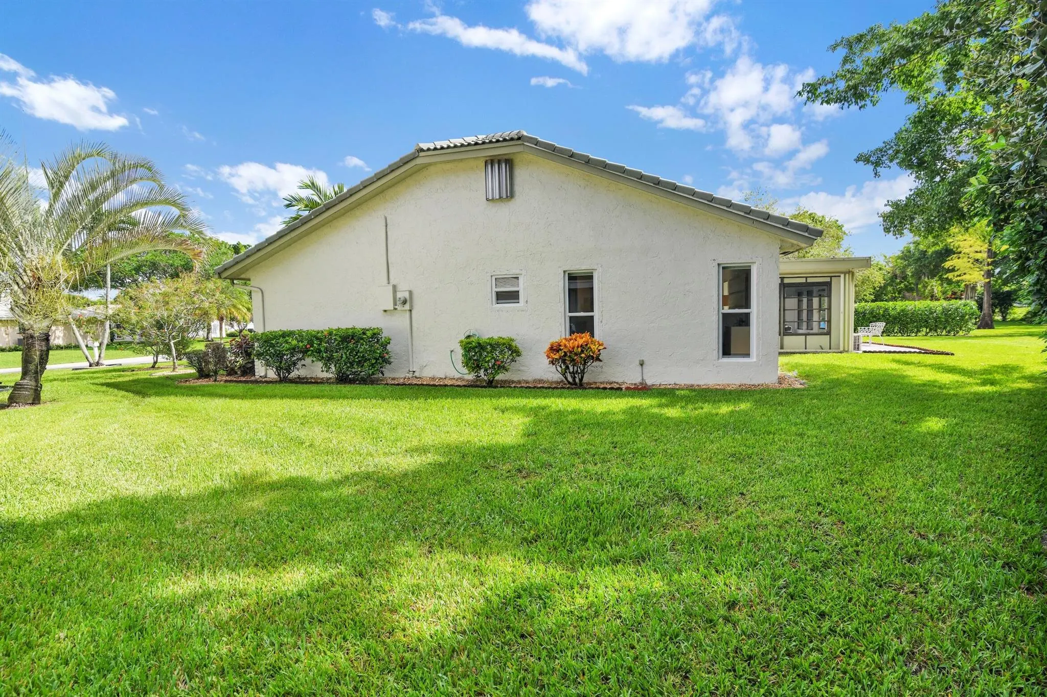 7962 Cloverfield Circle