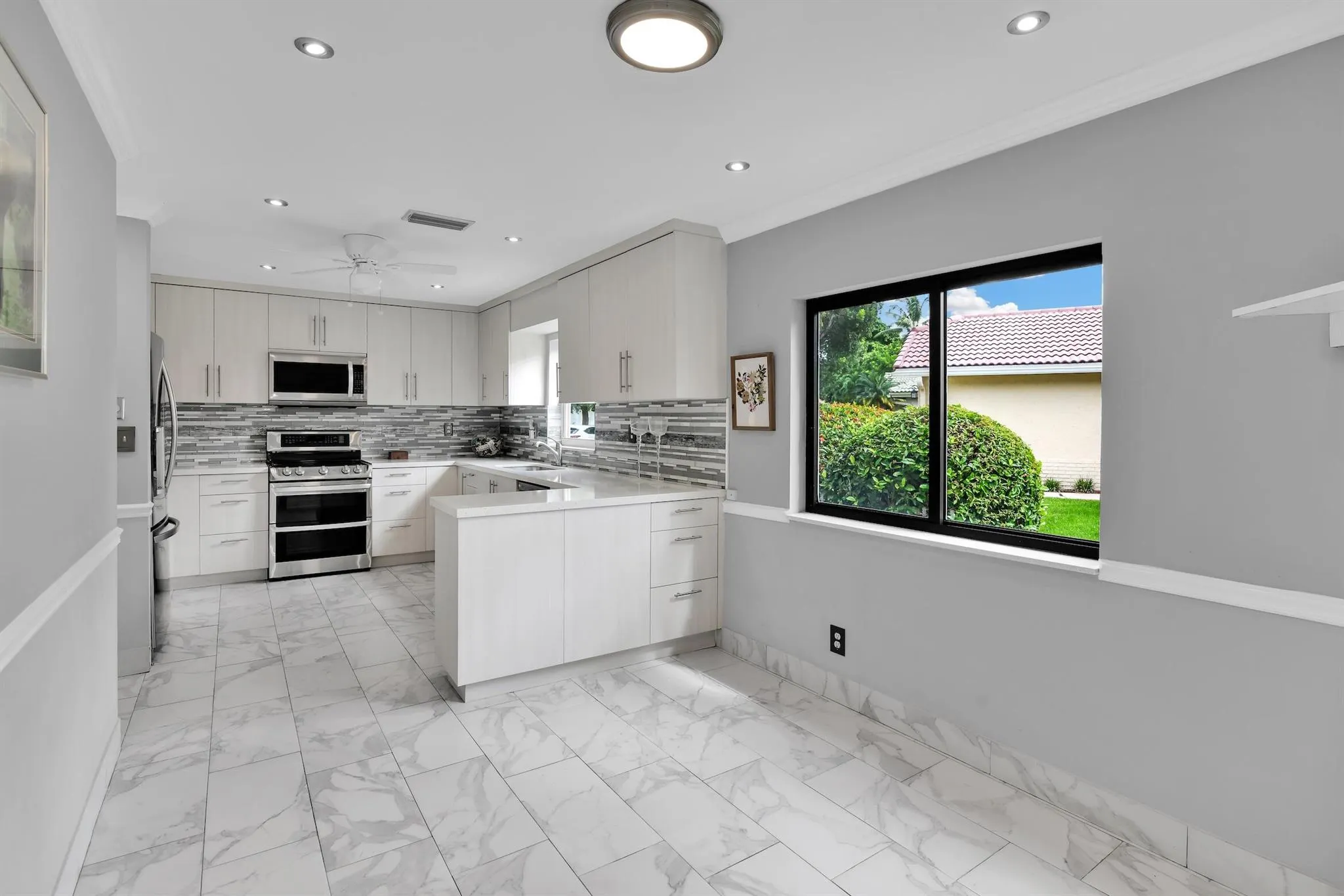 7962 Cloverfield Circle