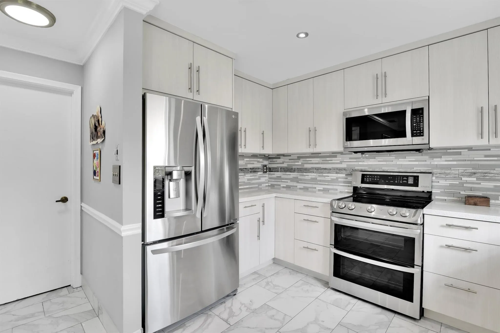 7962 Cloverfield Circle