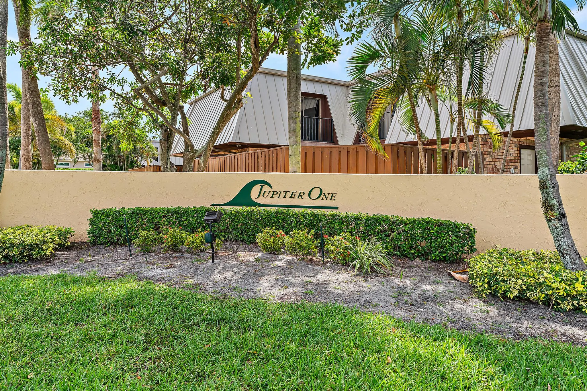 1420 Ocean Way, #7c