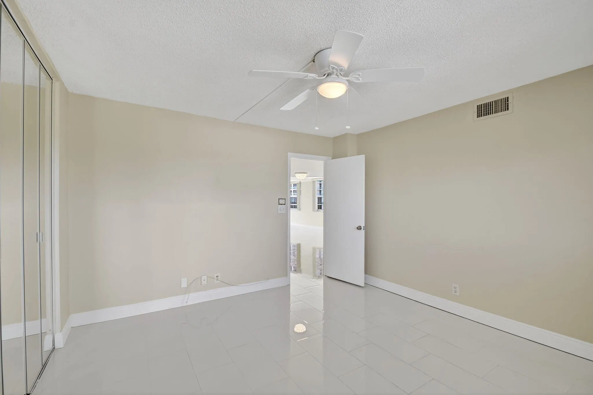 301 Lake Shore Drive, #711