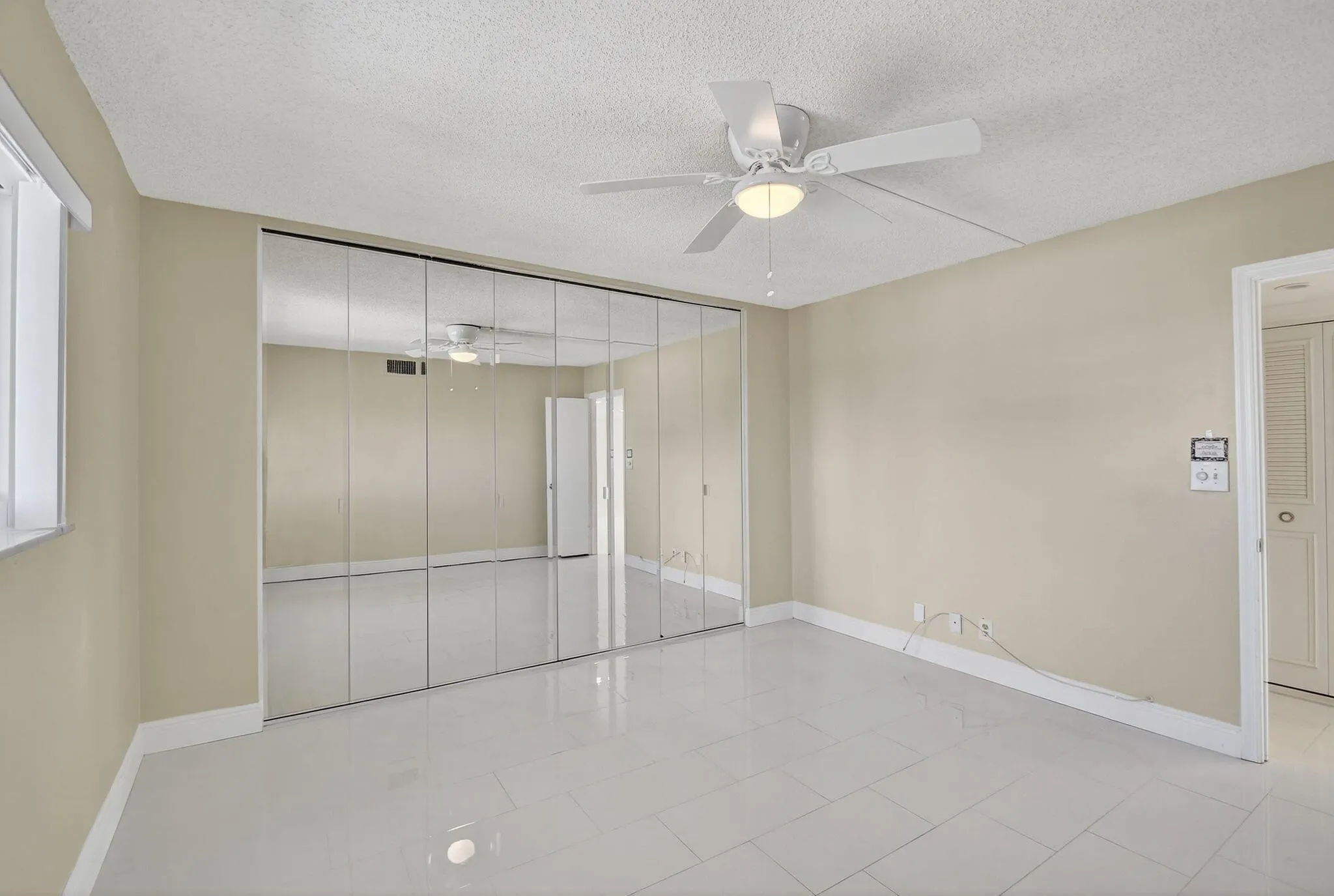 301 Lake Shore Drive, #711