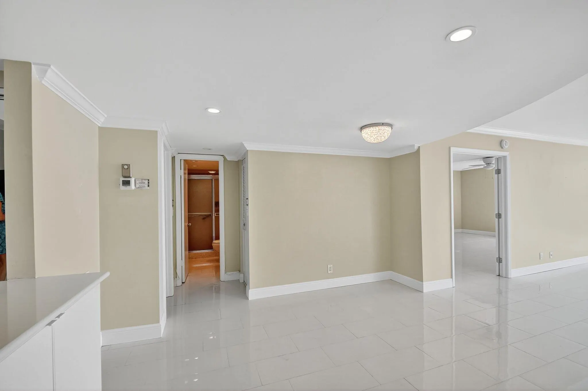 301 Lake Shore Drive, #711