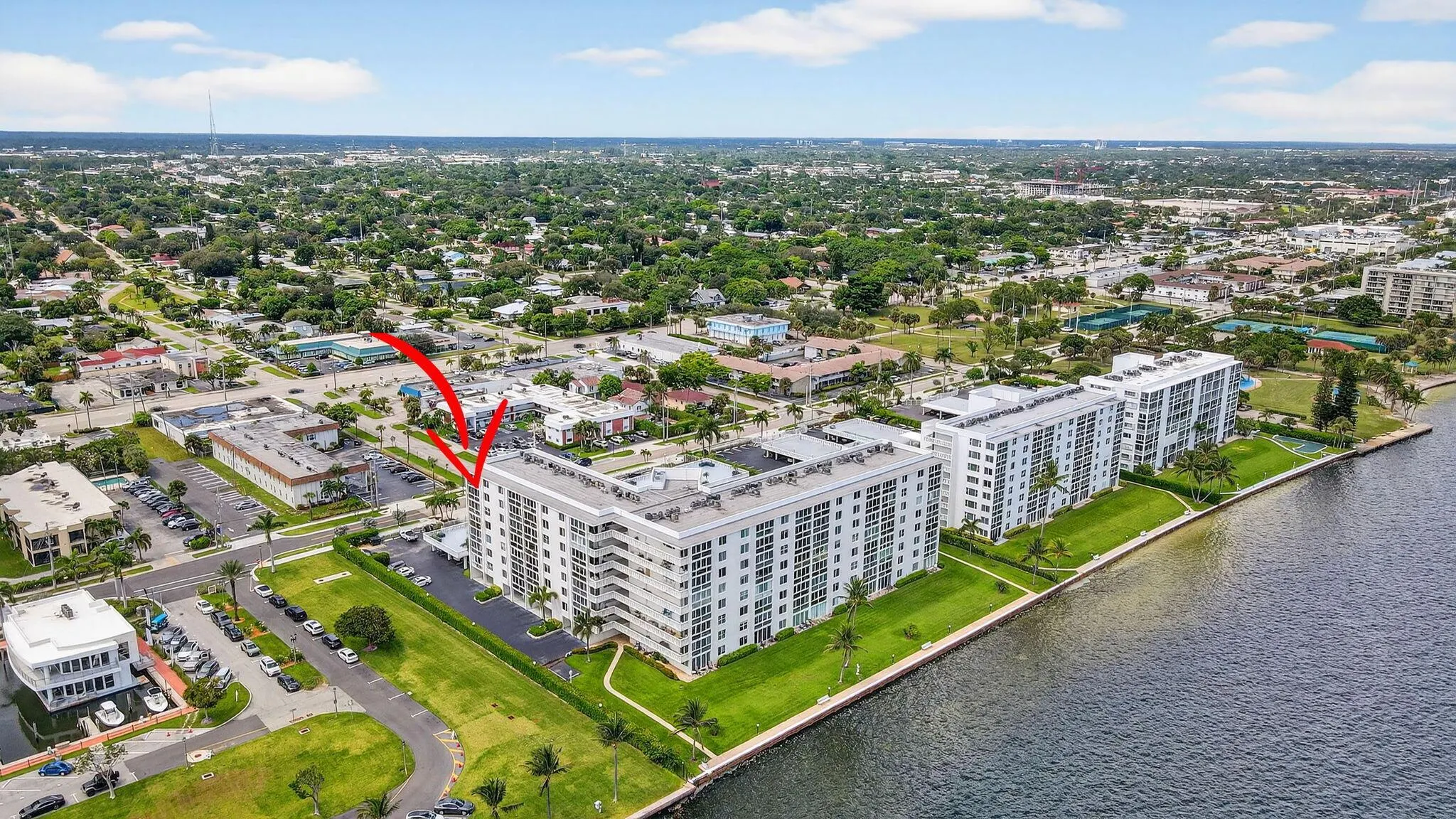 301 Lake Shore Drive, #711
