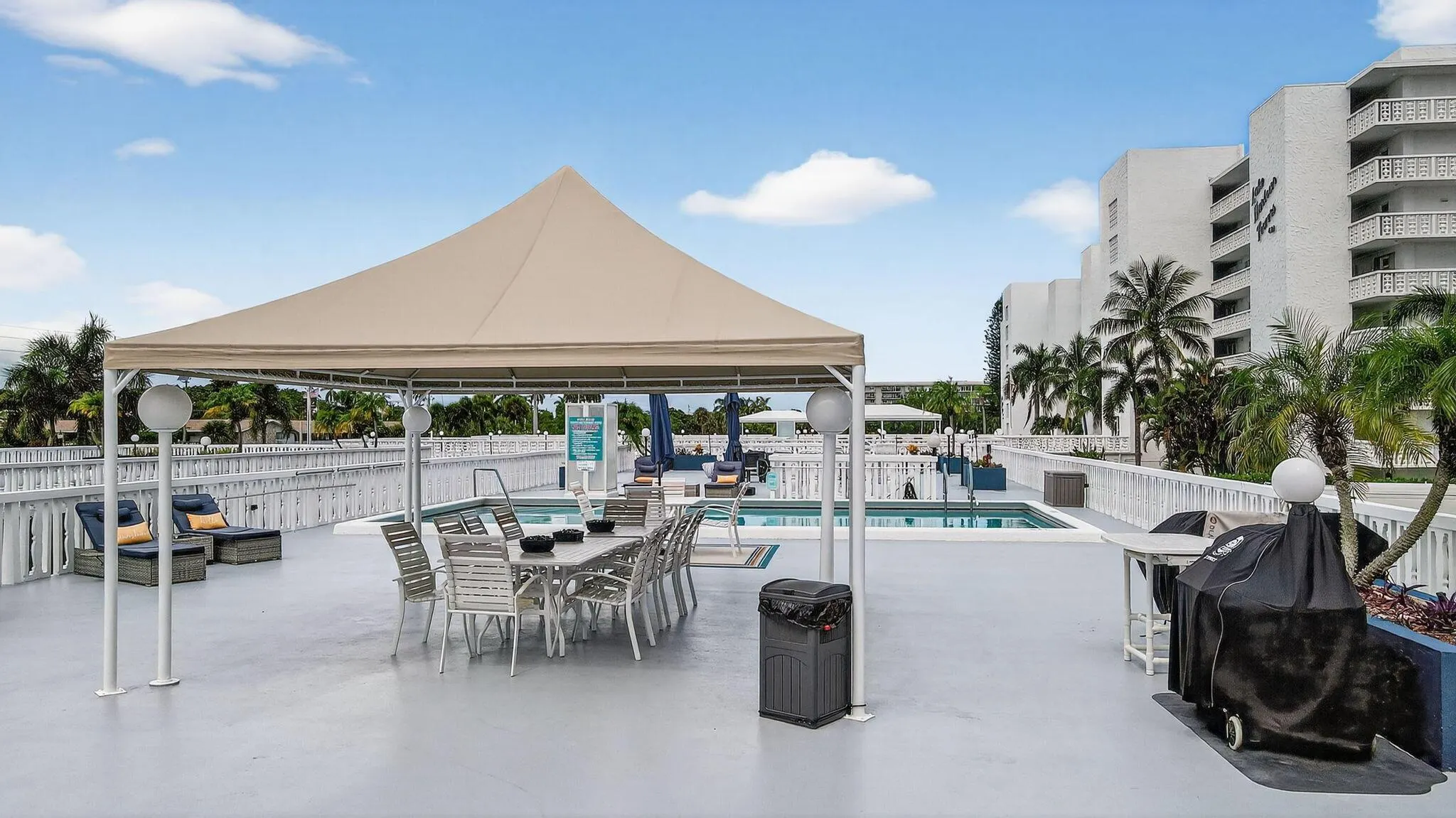 301 Lake Shore Drive, #711