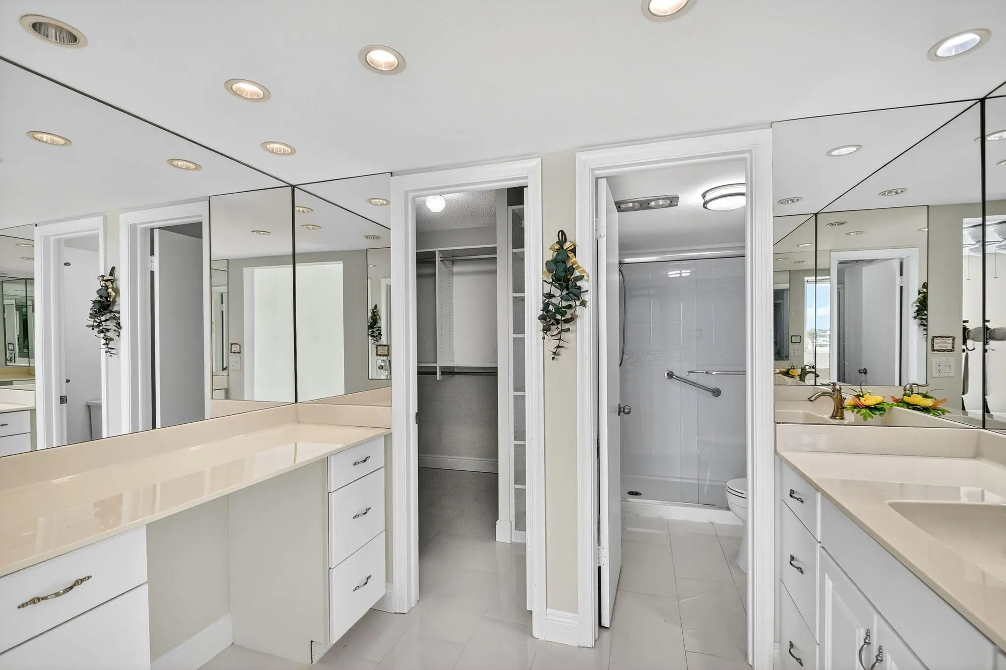301 Lake Shore Drive, #711