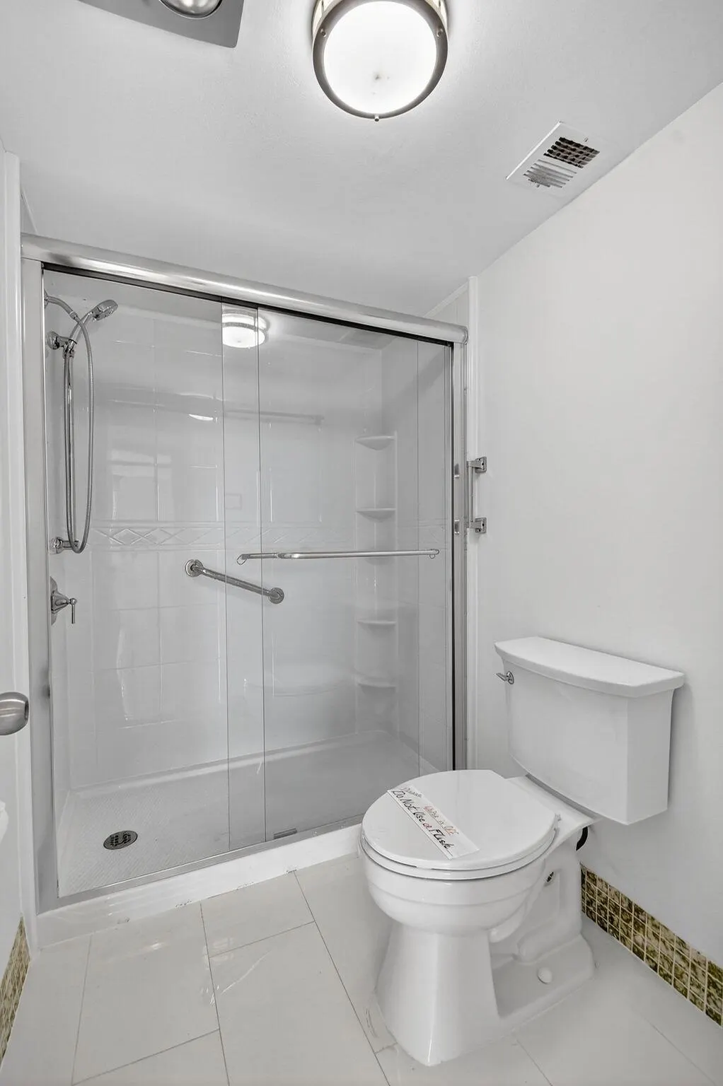 301 Lake Shore Drive, #711